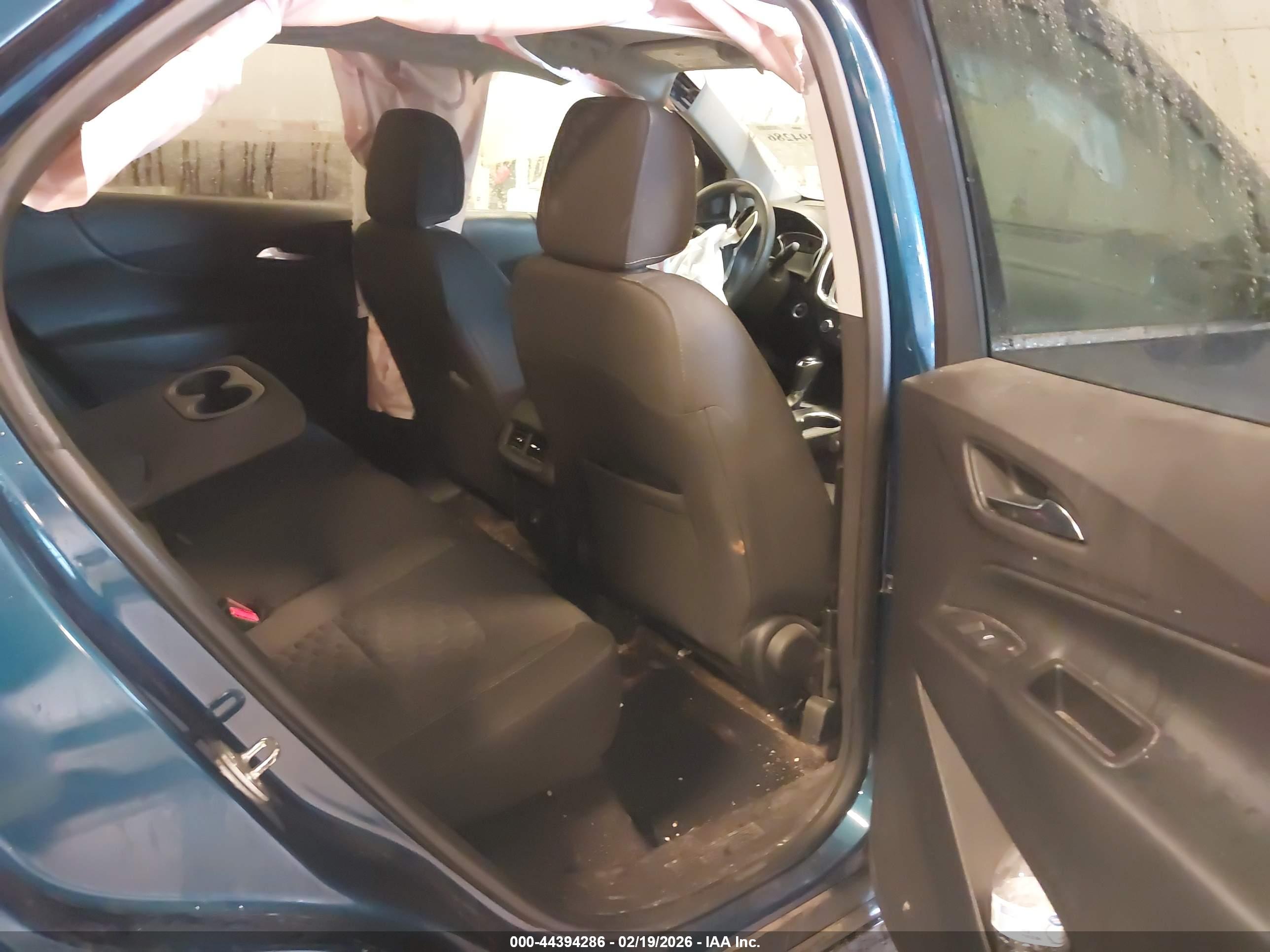 CHEVROLET EQUINOX image 8