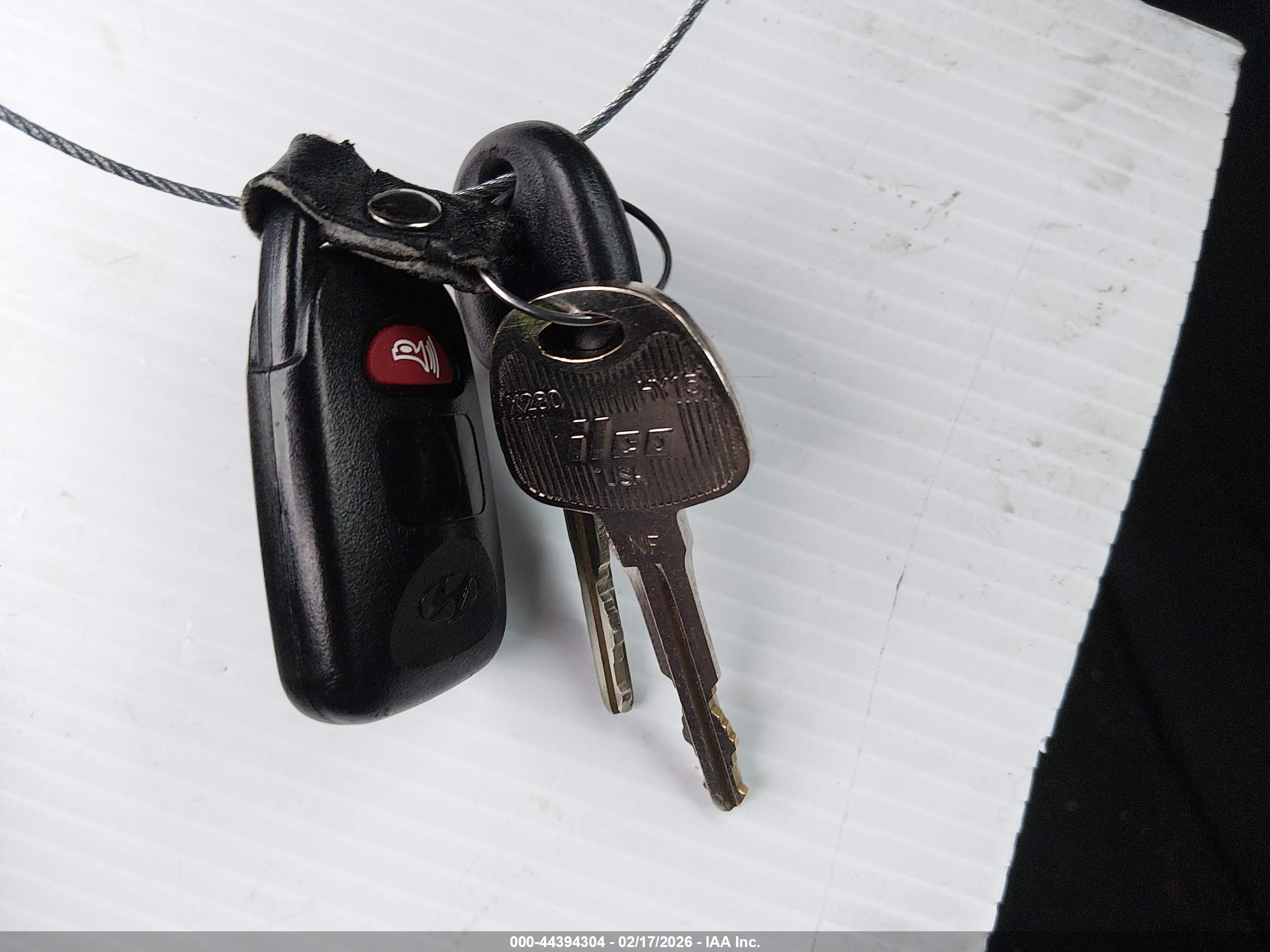 HYUNDAI ELANTRA image 11