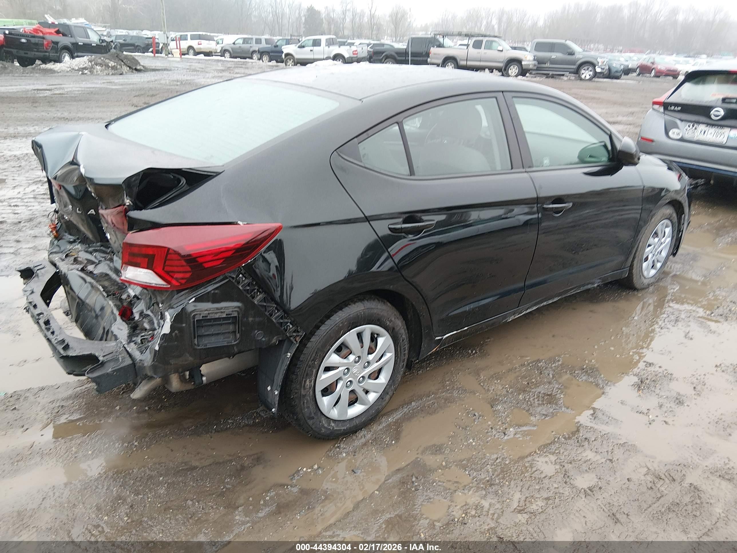 HYUNDAI ELANTRA image 4