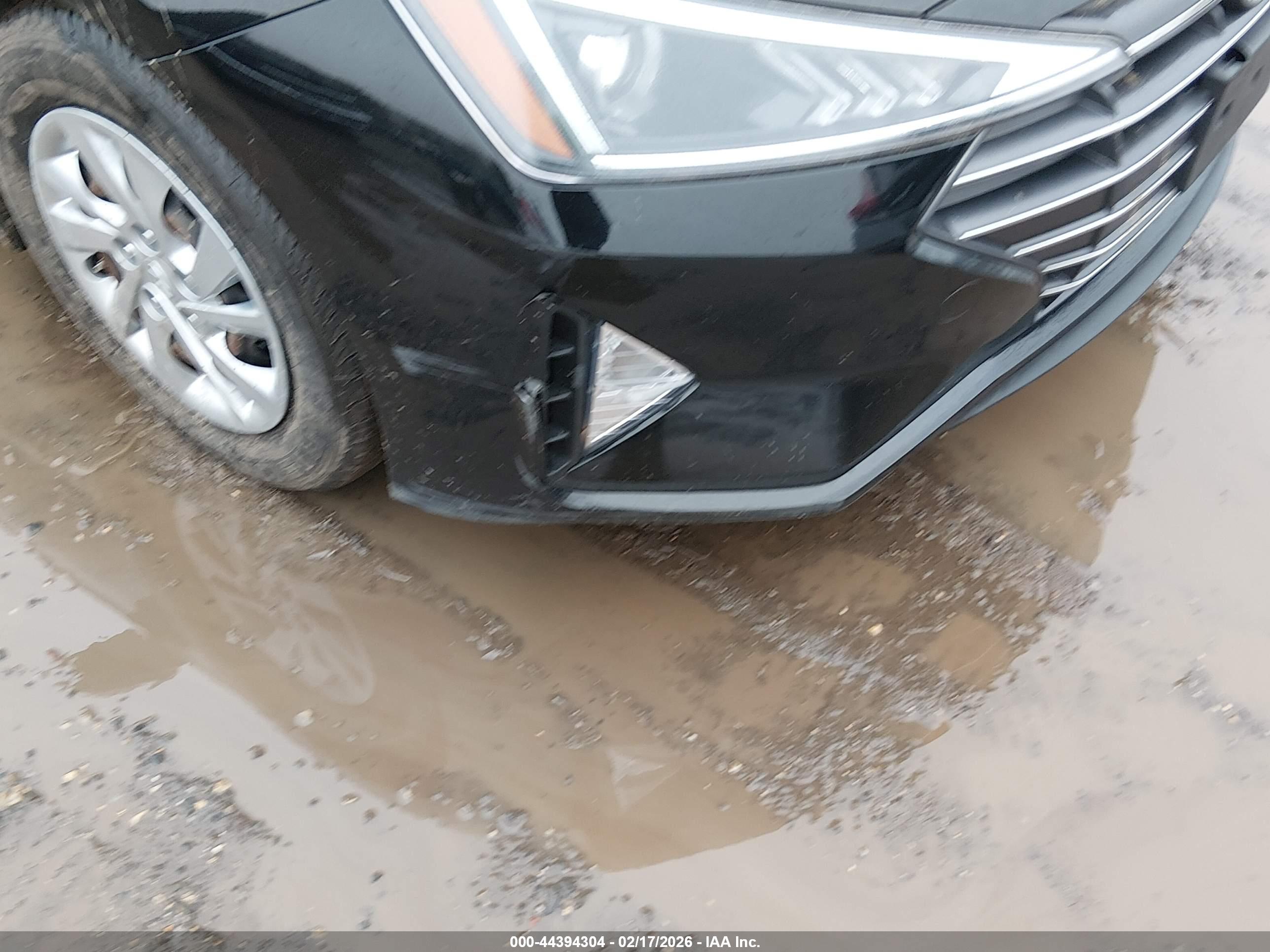 HYUNDAI ELANTRA image 6