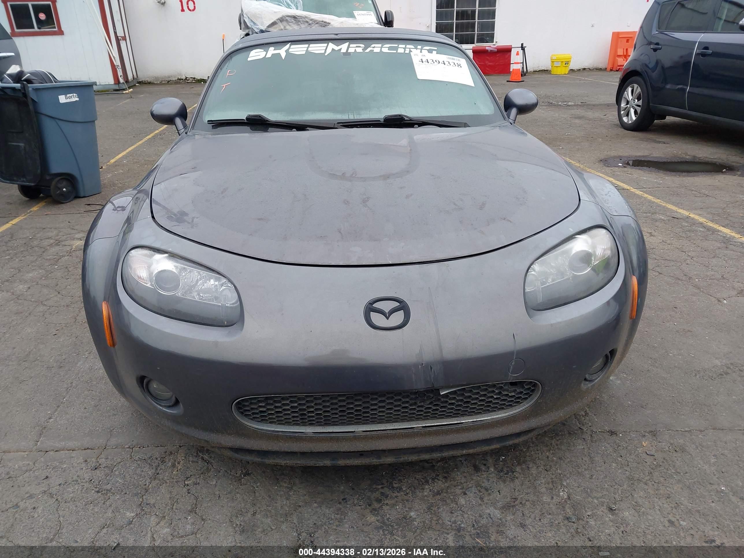 MAZDA MX-5 image 6