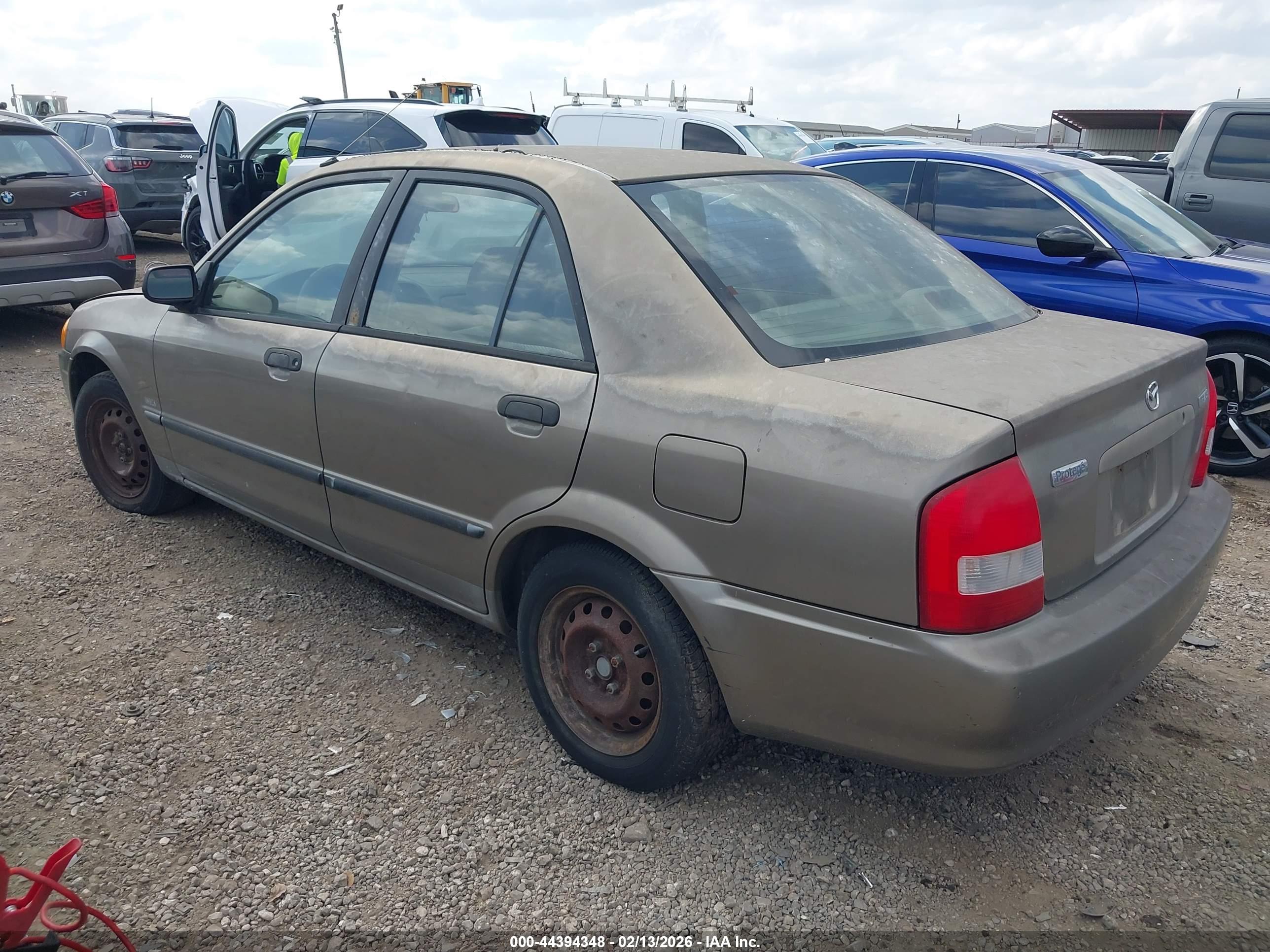 MAZDA PROTEGE image 3