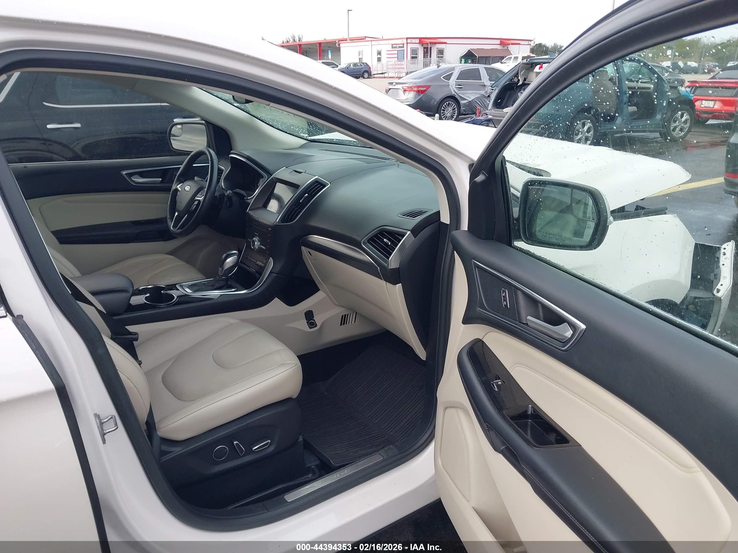 FORD EDGE image 5