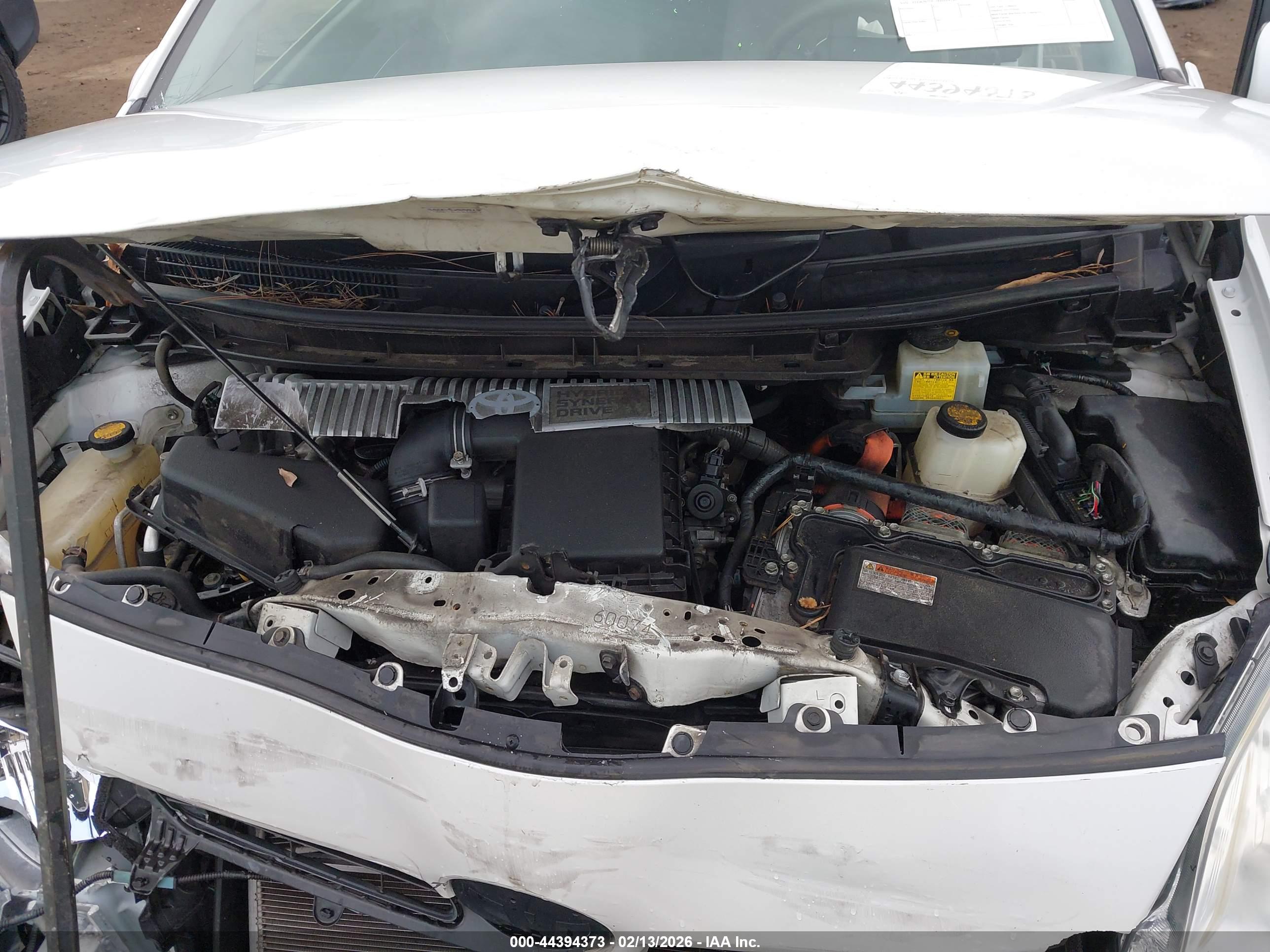 TOYOTA PRIUS image 10