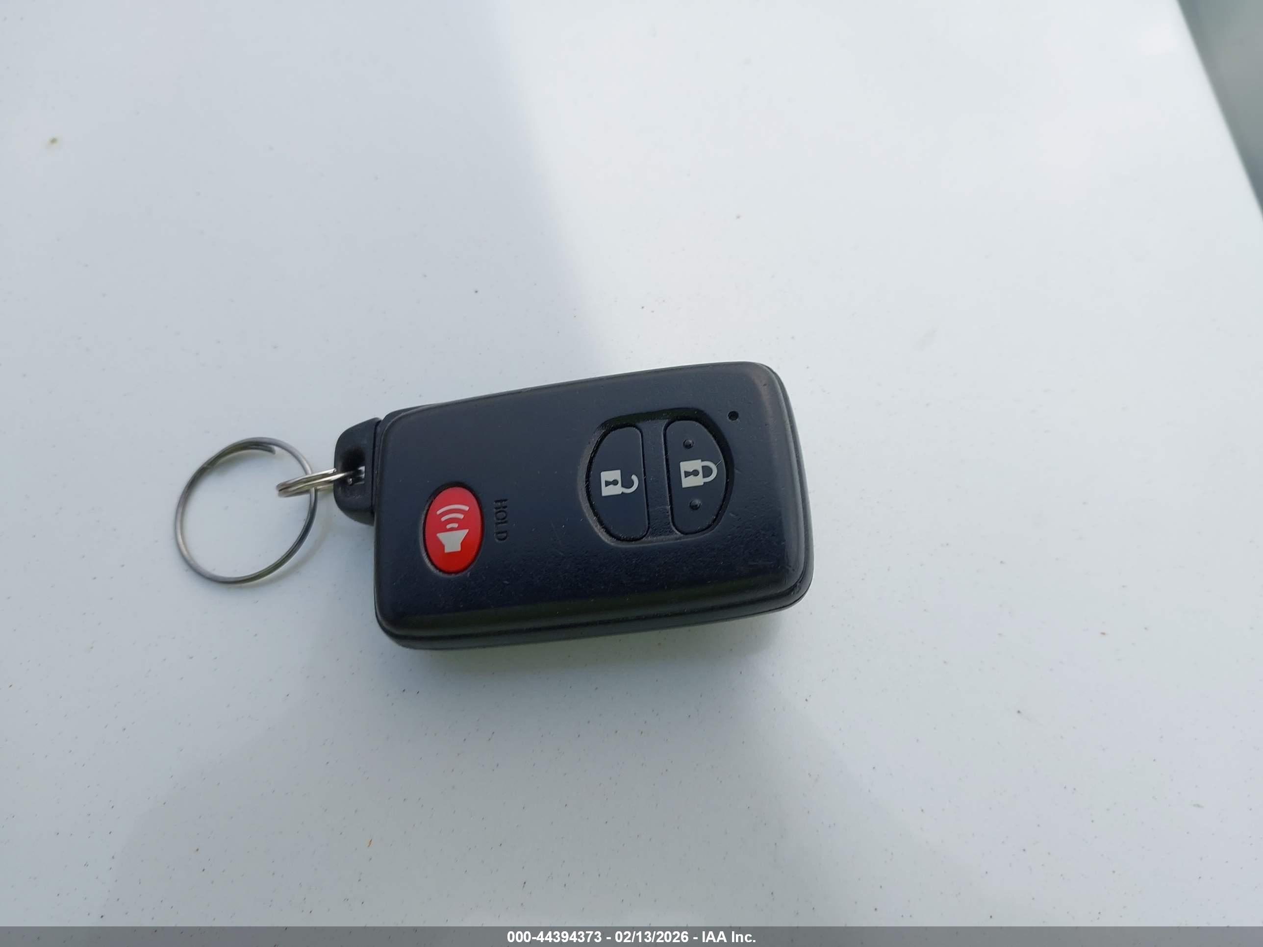 TOYOTA PRIUS image 11