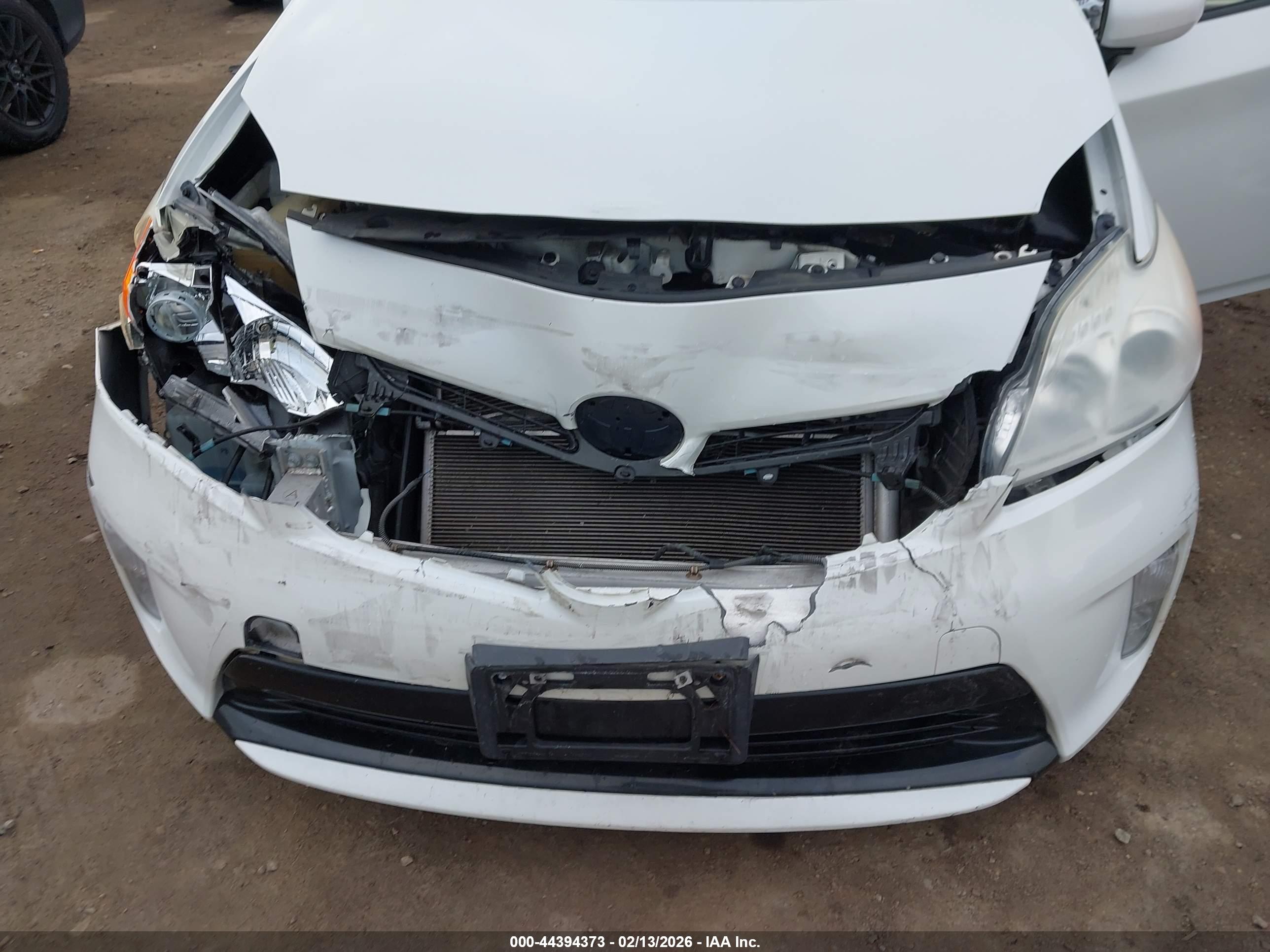 TOYOTA PRIUS image 6