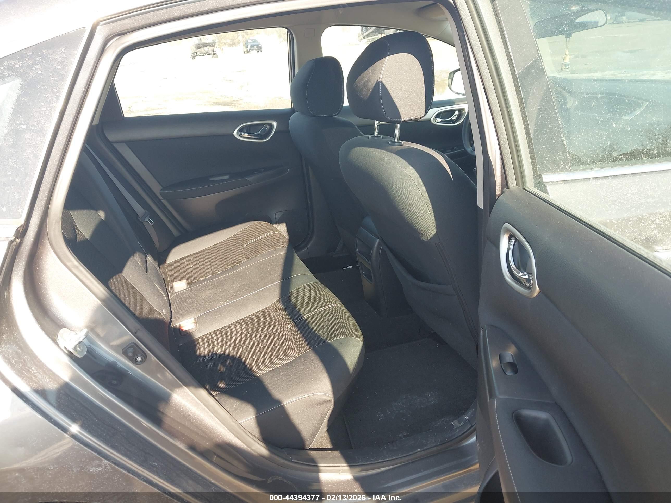 NISSAN SENTRA image 8