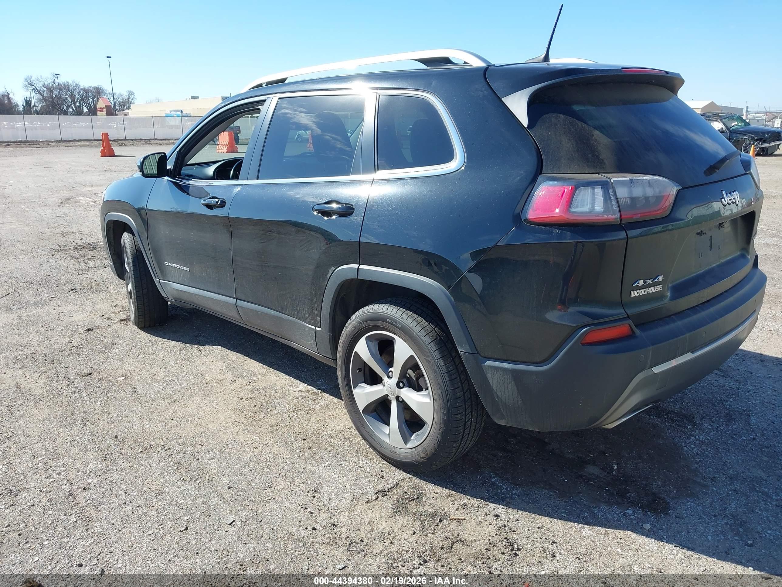 JEEP CHEROKEE image 3