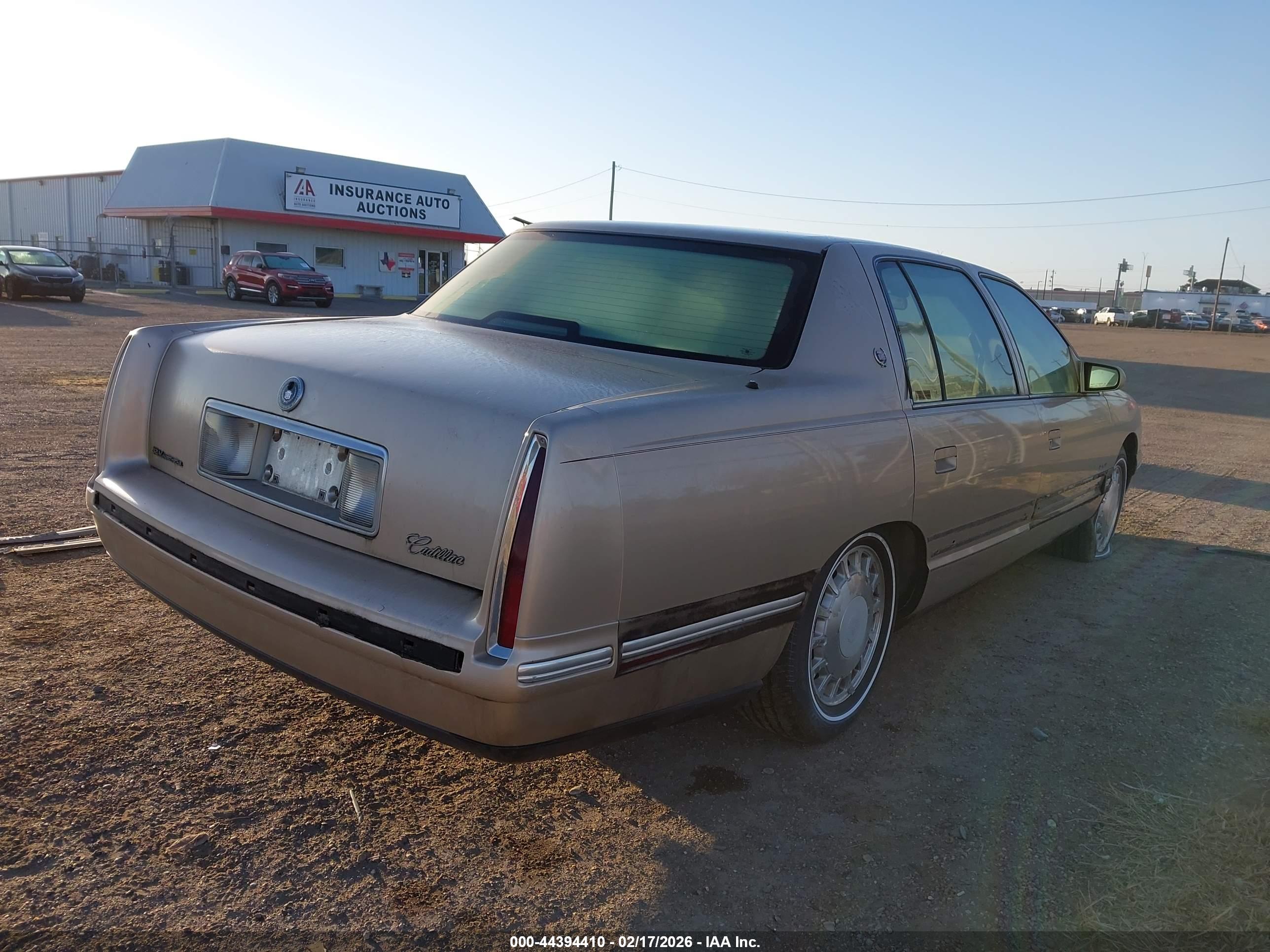CADILLAC DEVILLE image 4