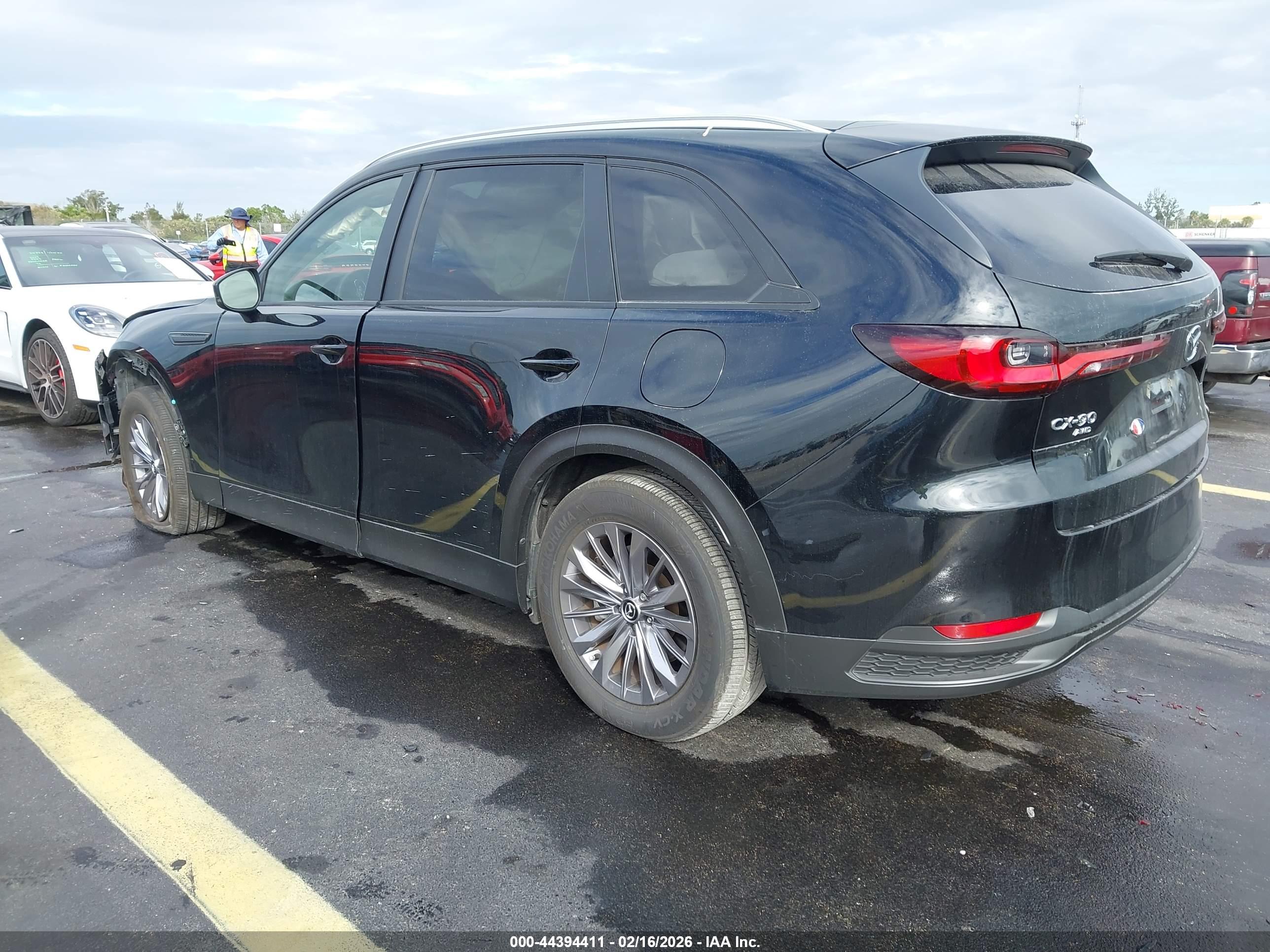MAZDA CX-90 image 3