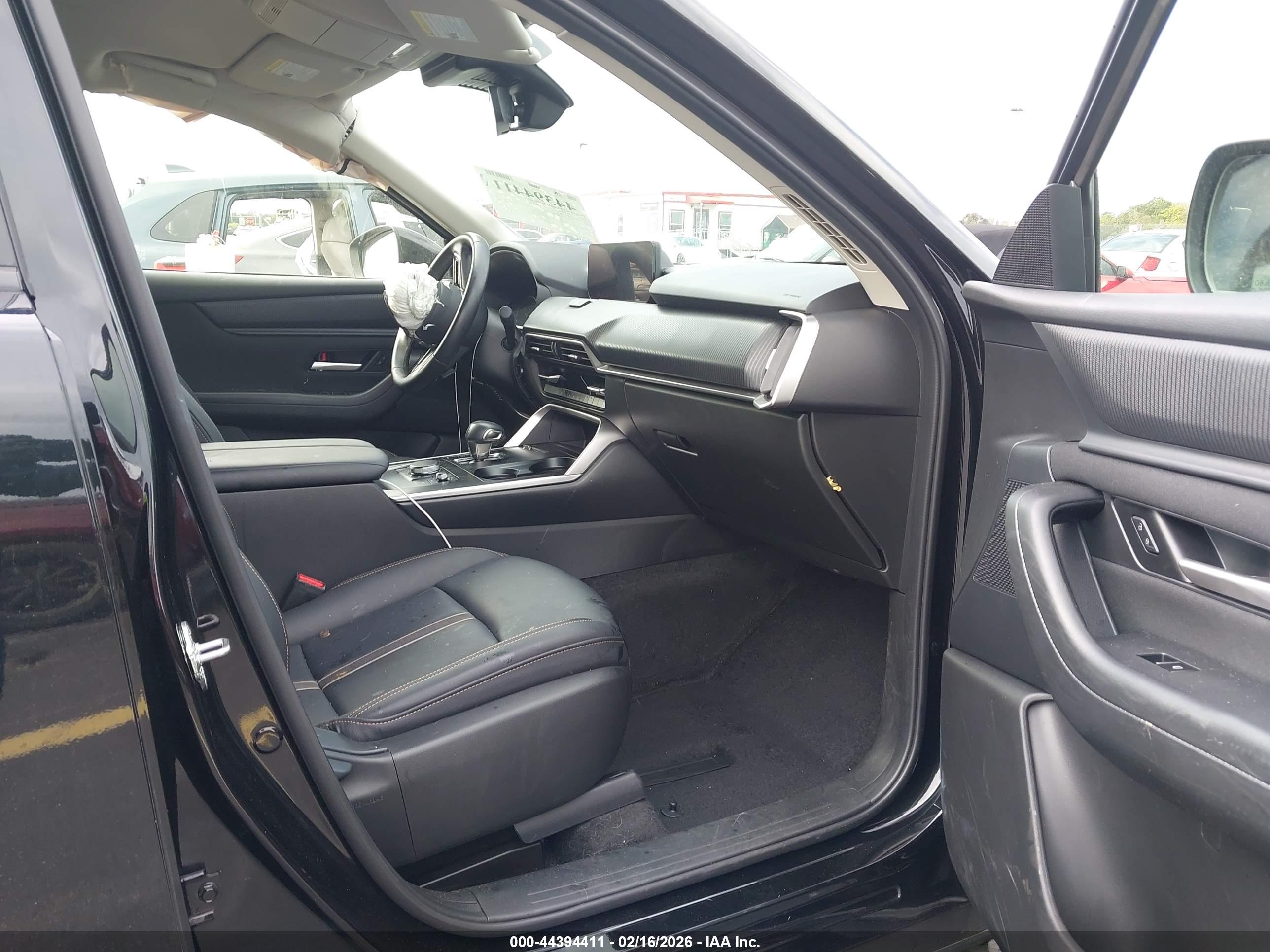 MAZDA CX-90 image 5