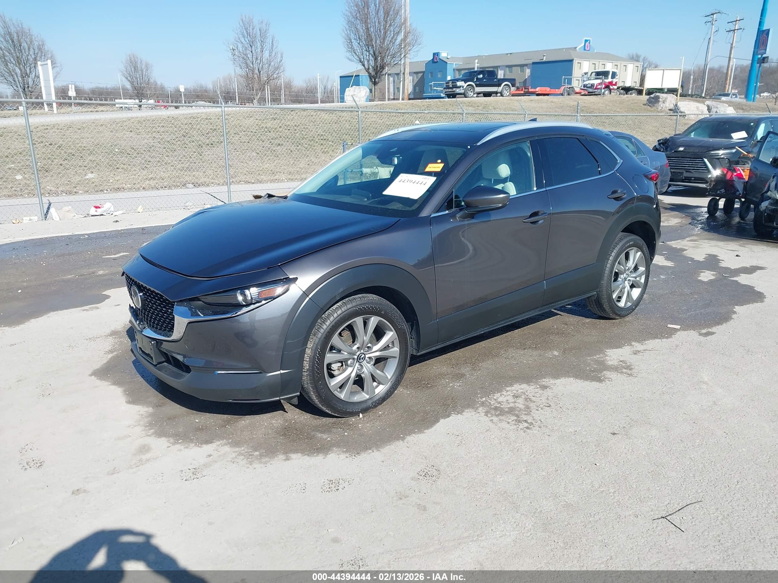 MAZDA CX-30 image 2
