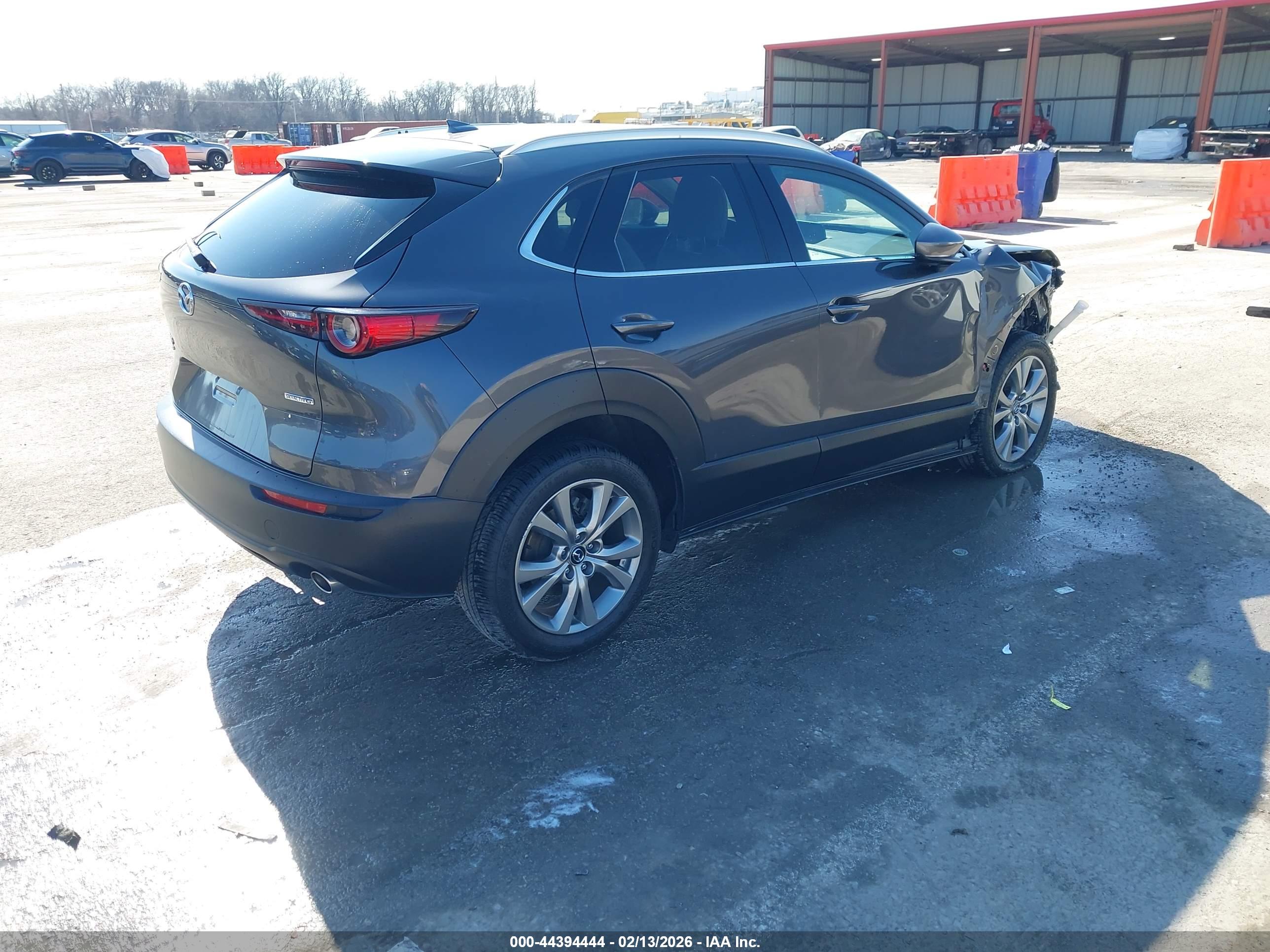MAZDA CX-30 image 4