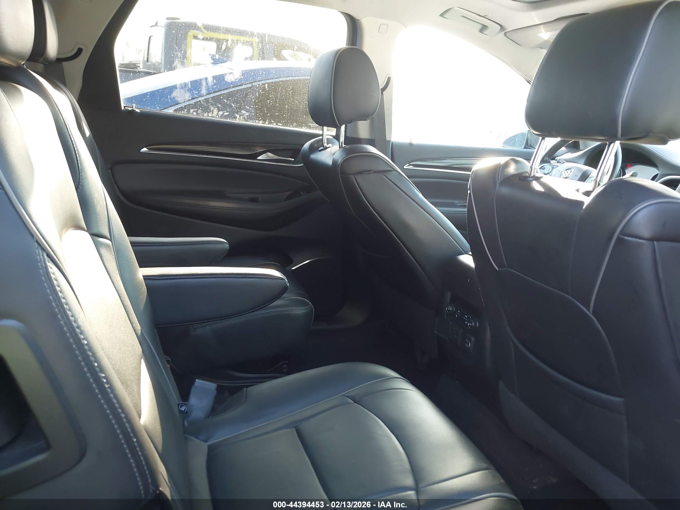 BUICK ENCLAVE image 8