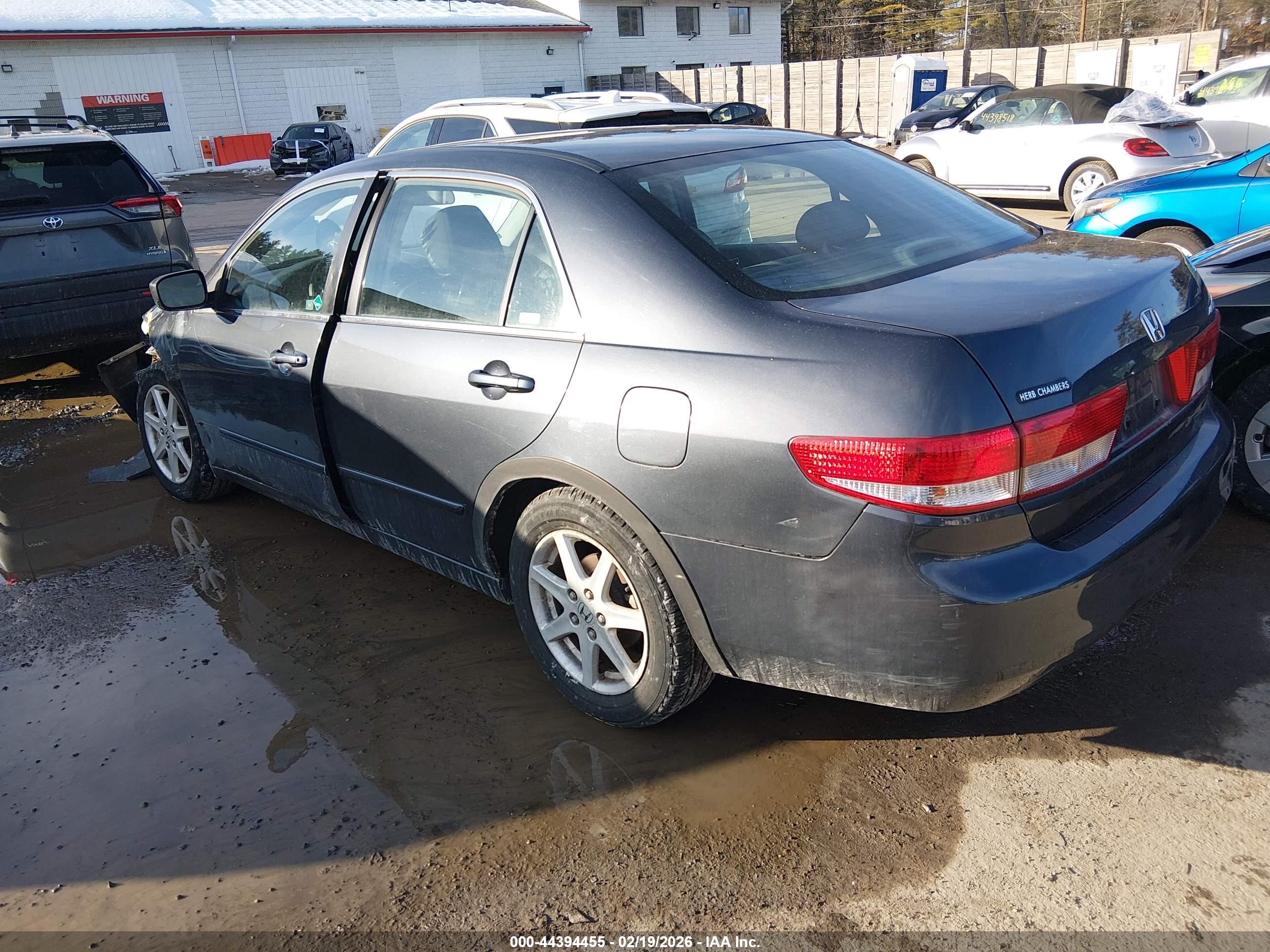 HONDA ACCORD image 3