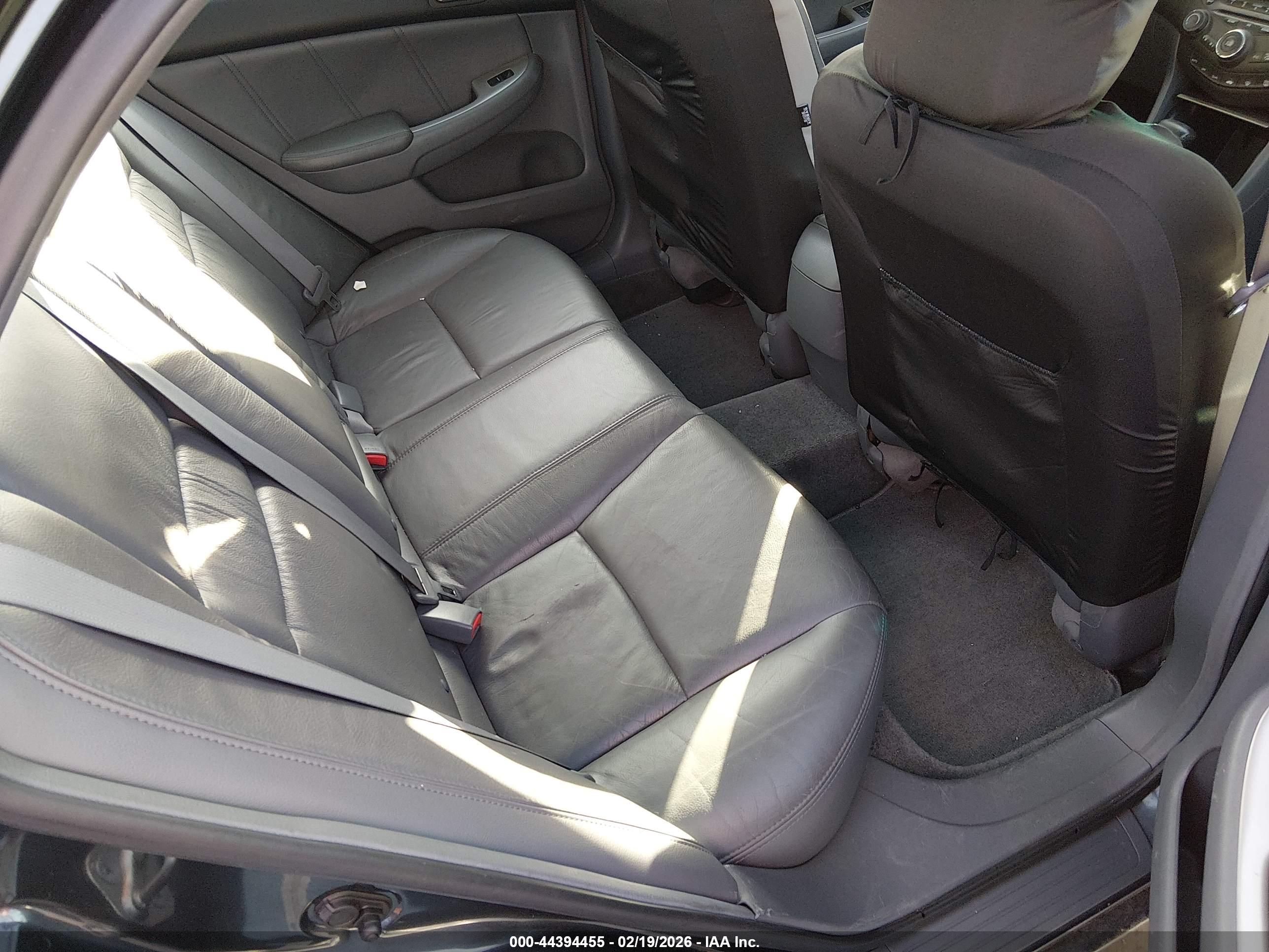 HONDA ACCORD image 8