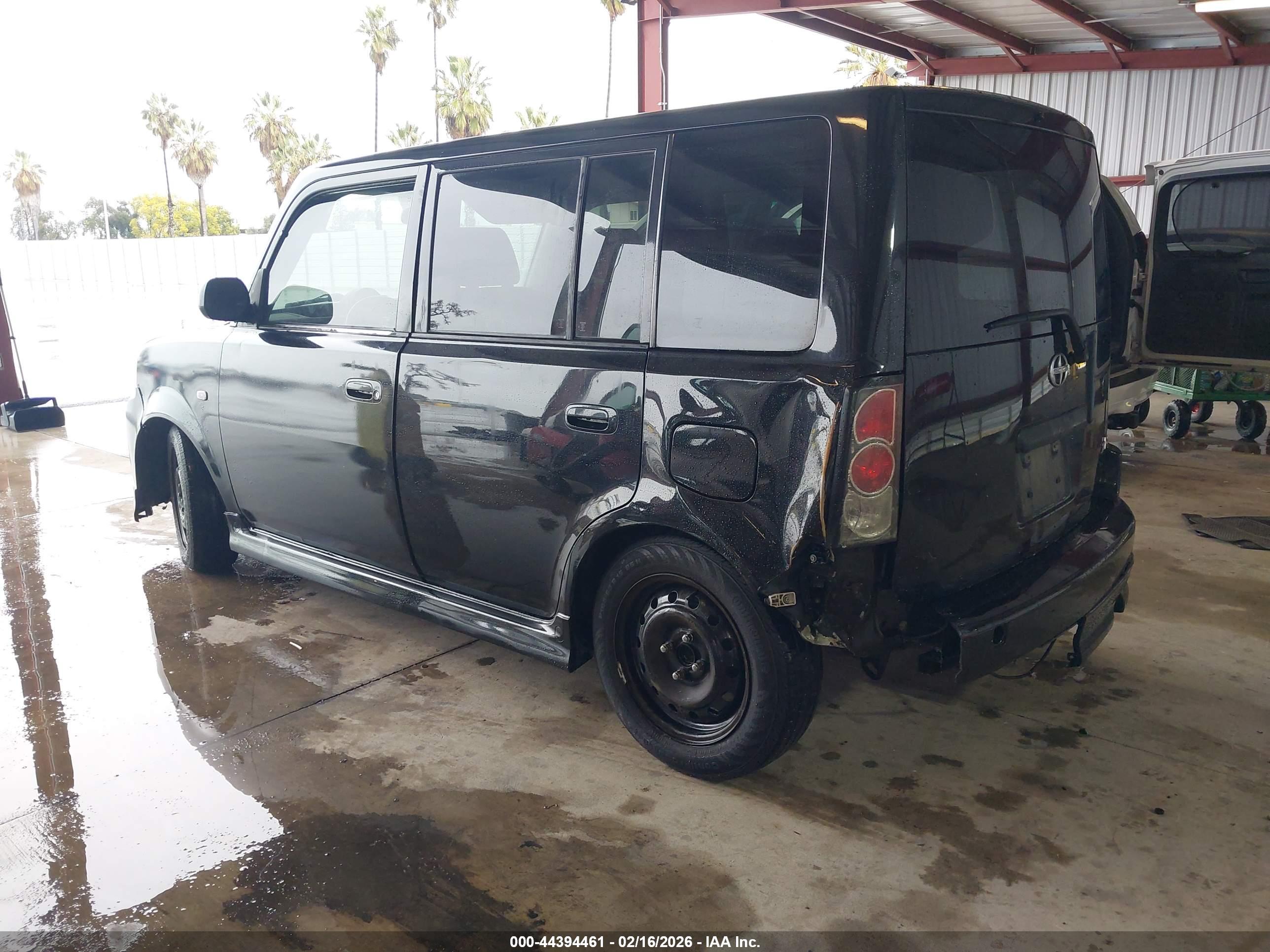 SCION XB image 3