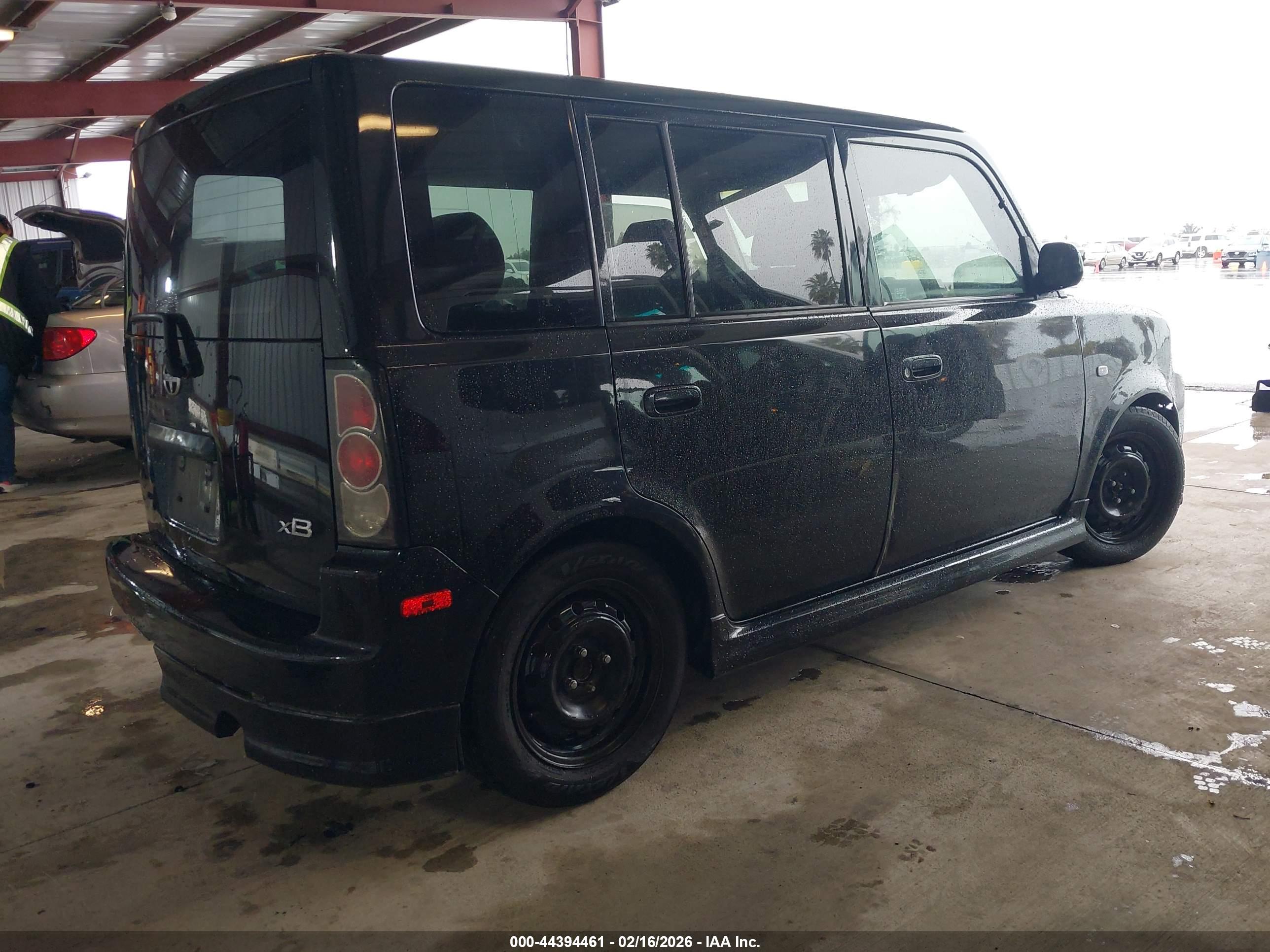 SCION XB image 4