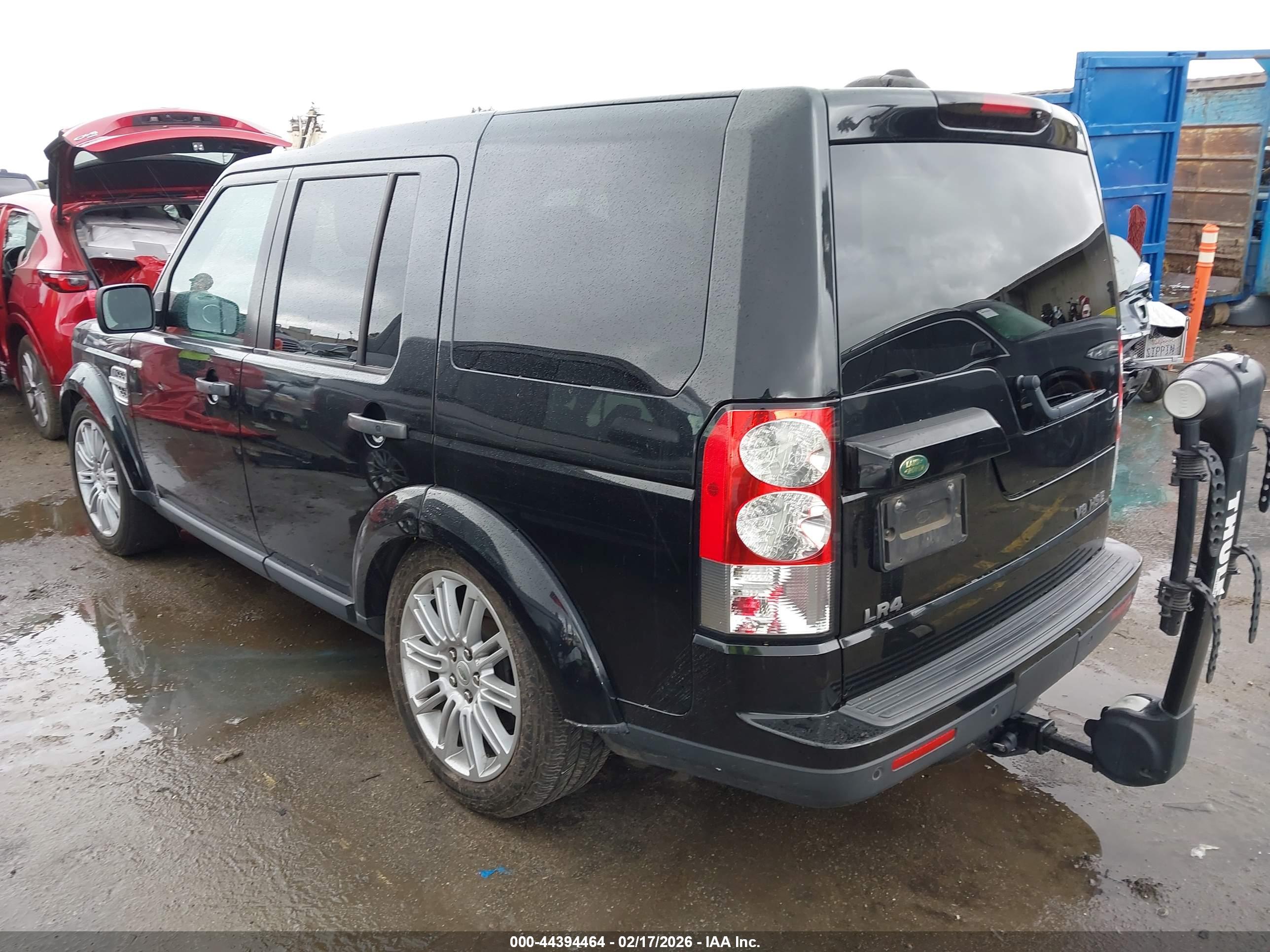 LAND ROVER image 3