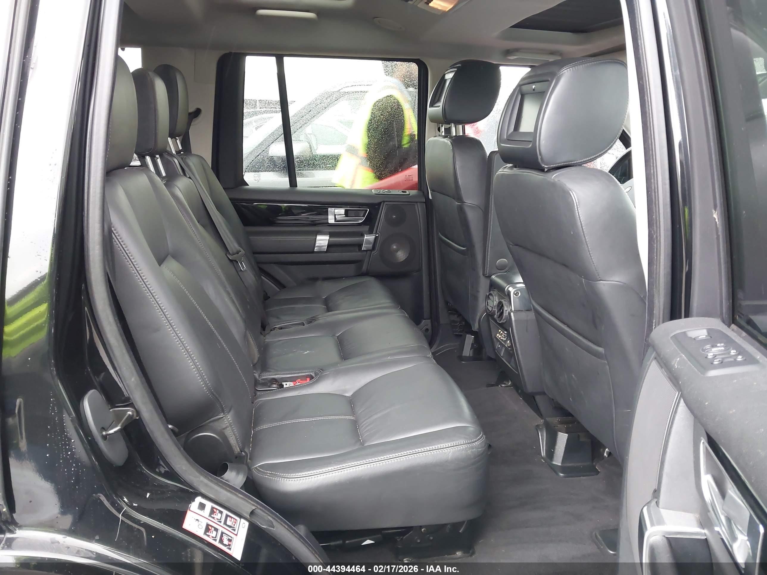 LAND ROVER image 8
