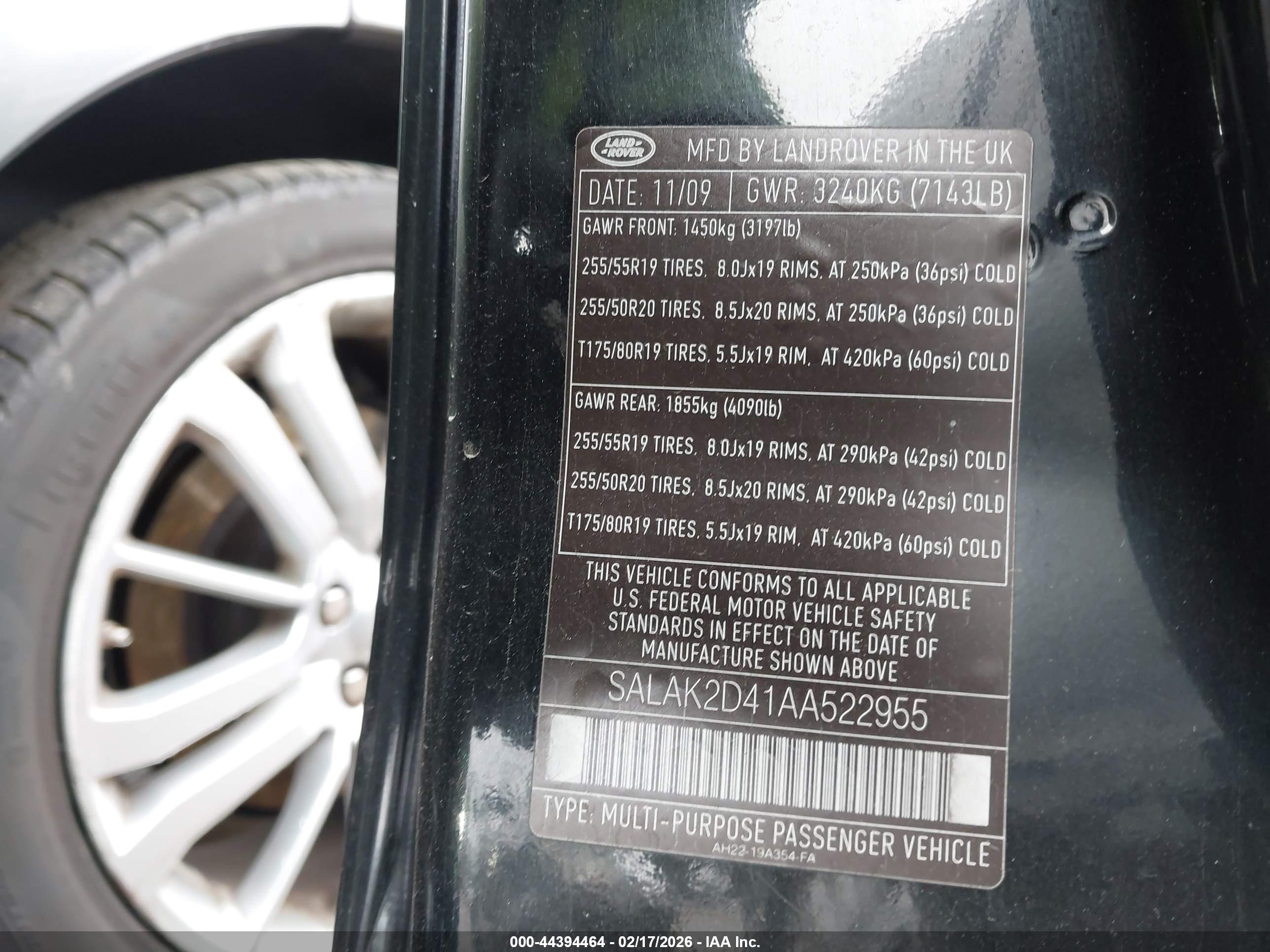 LAND ROVER image 9