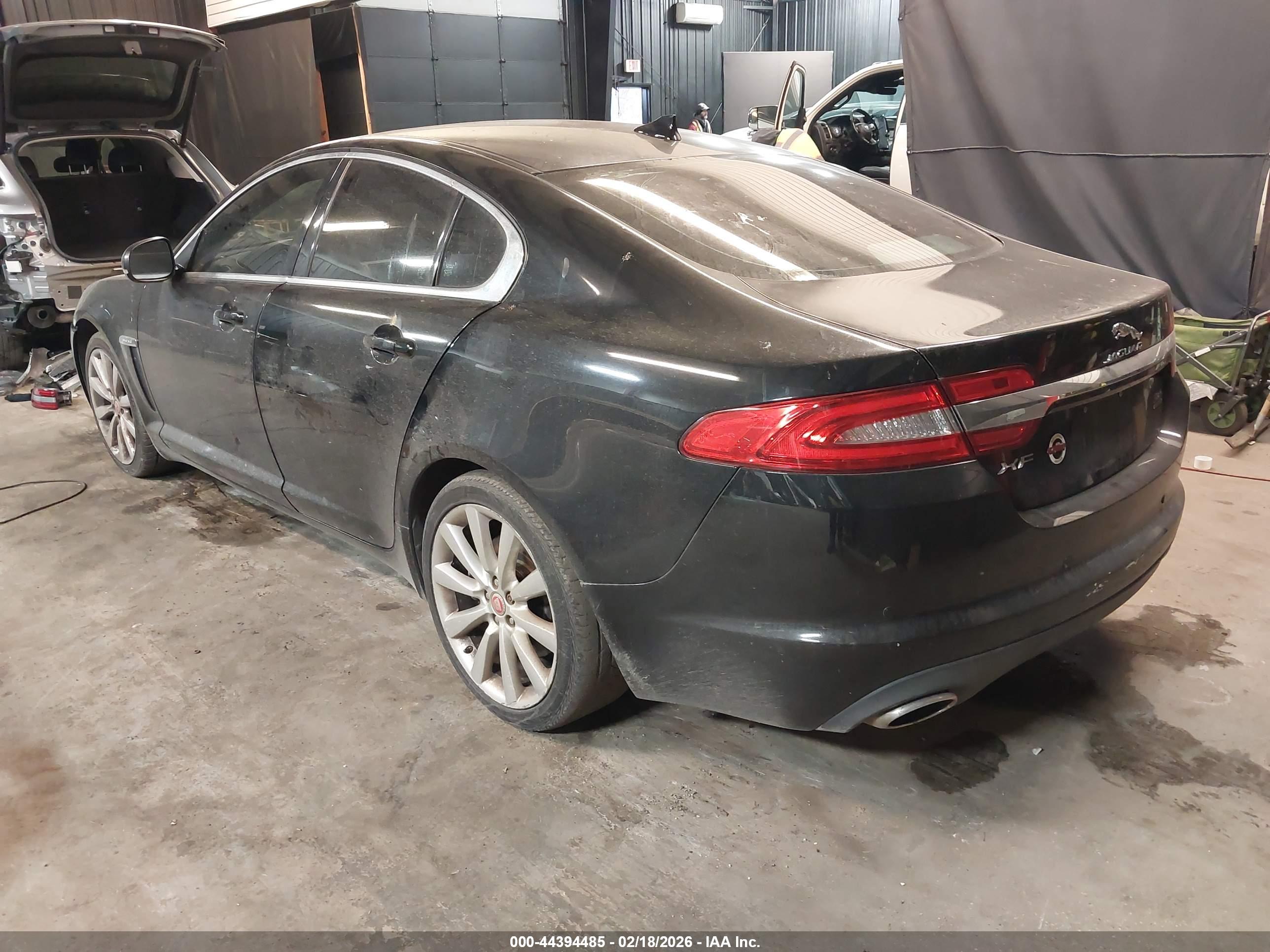 JAGUAR XF image 3