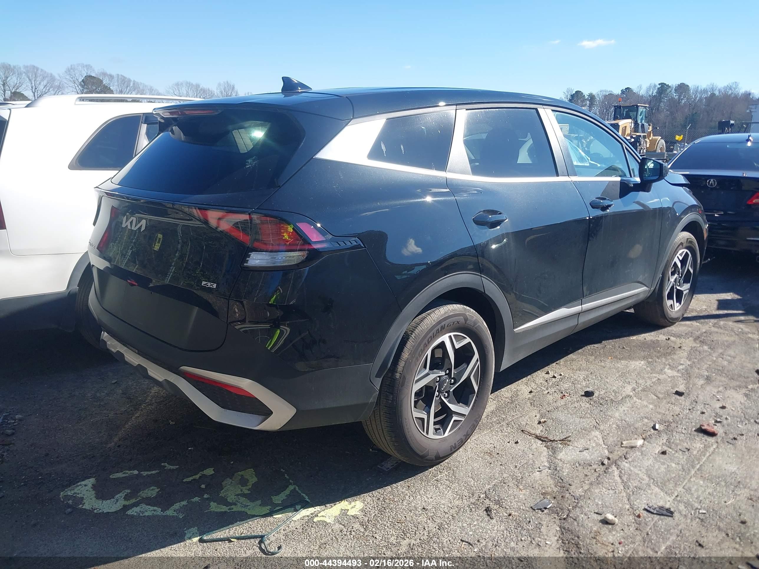KIA SPORTAGE image 4