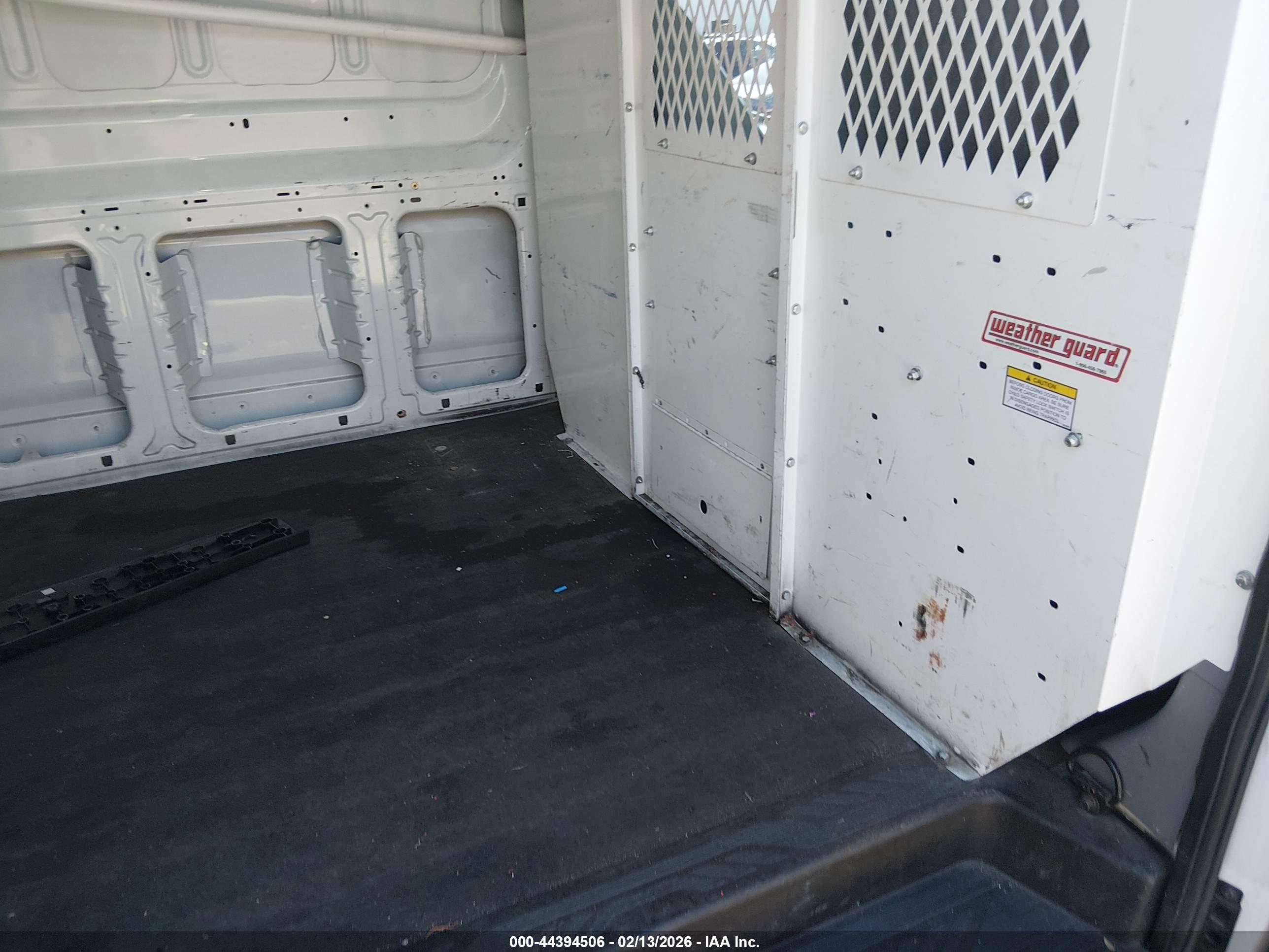 FORD TRANSIT-250 image 8