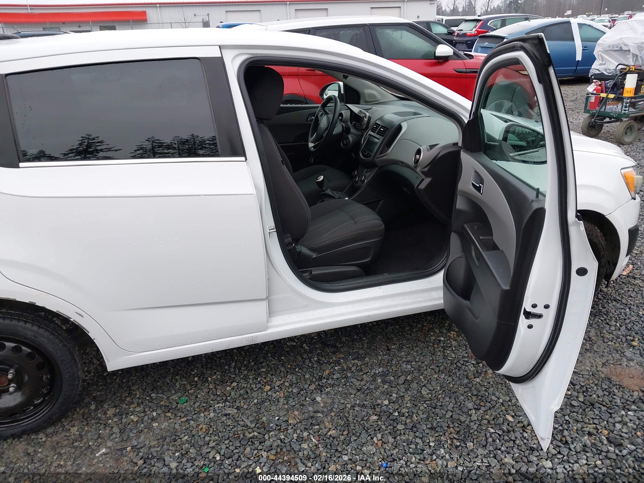 CHEVROLET SONIC image 5
