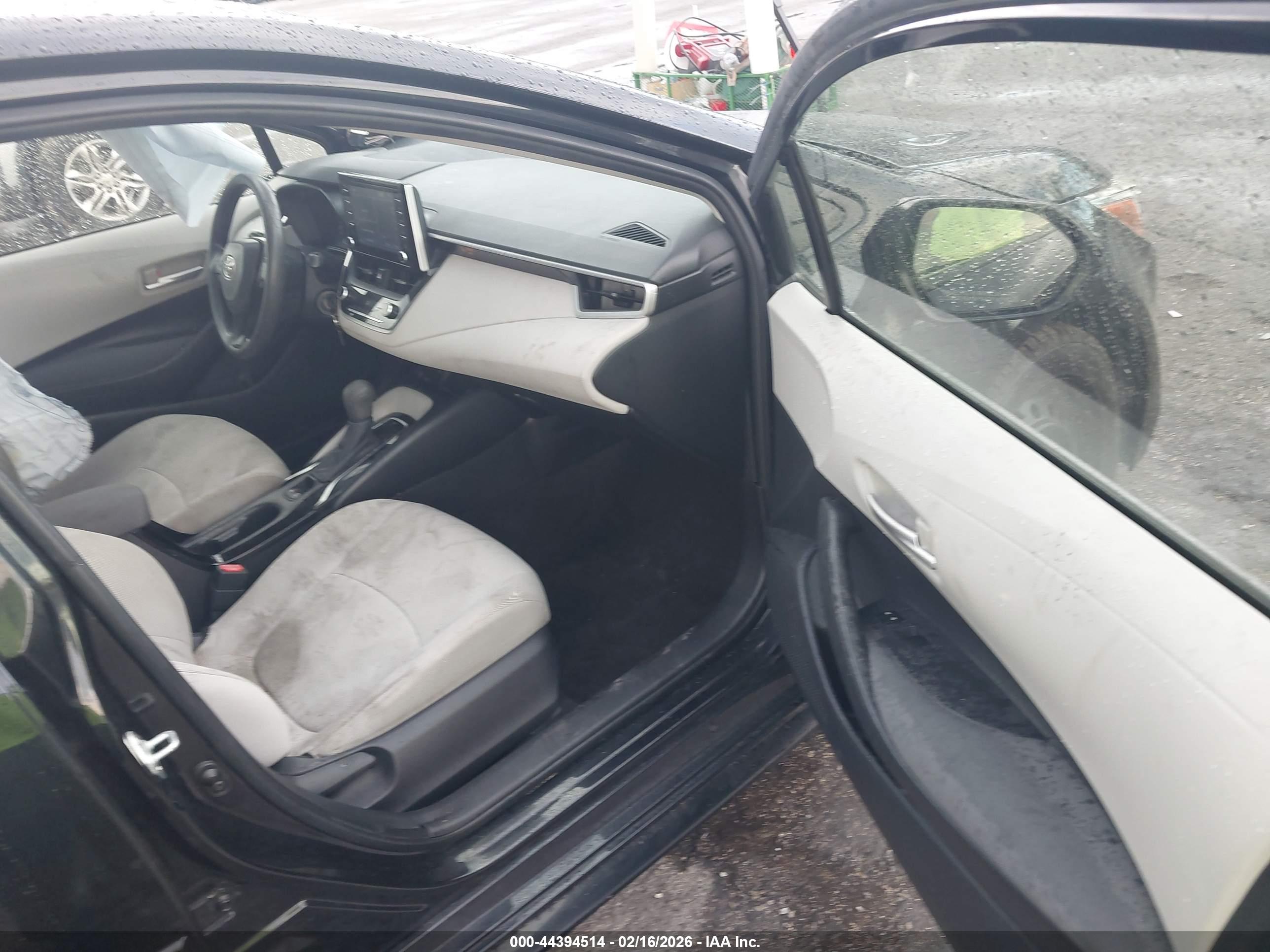 TOYOTA COROLLA image 5
