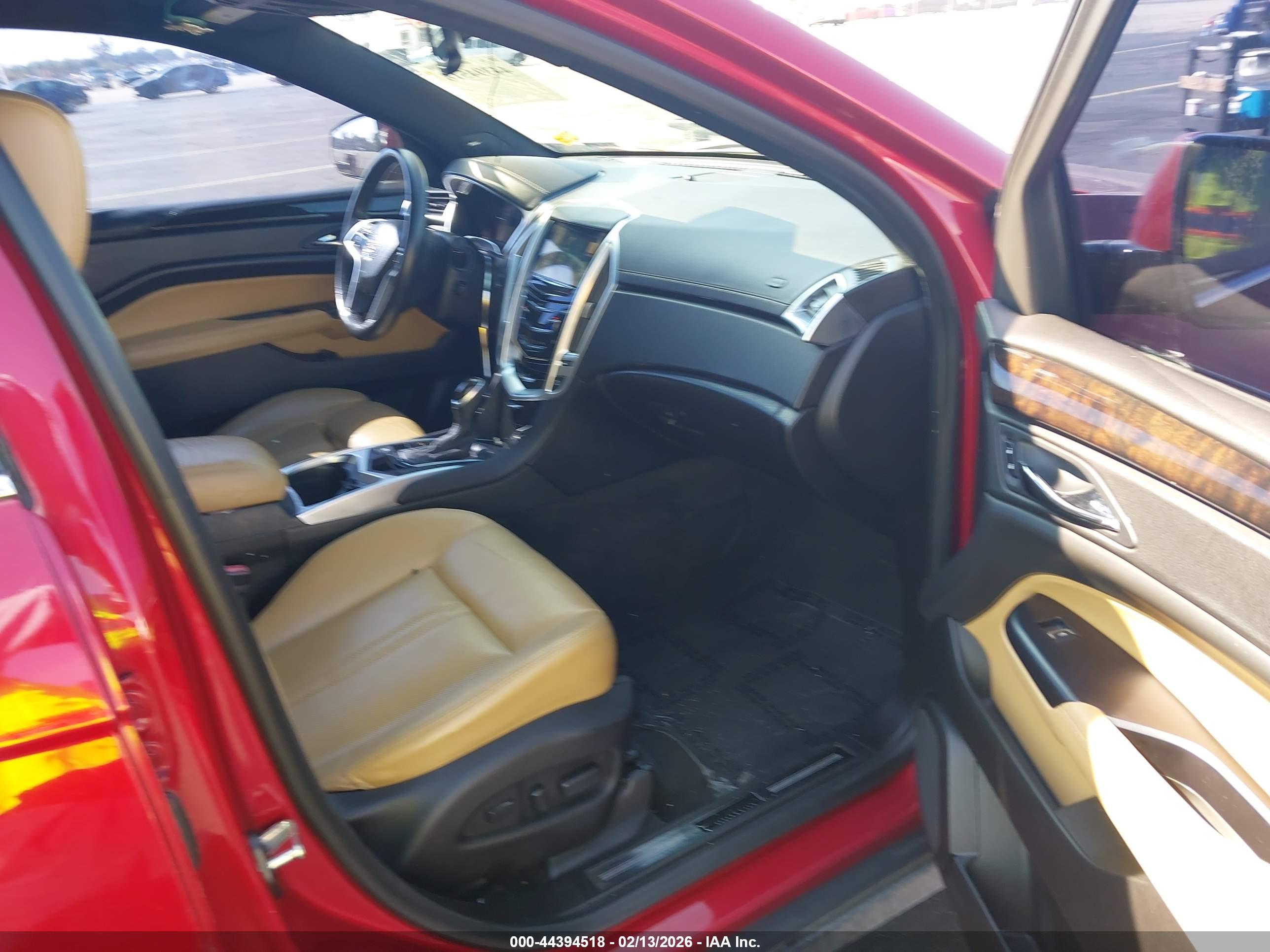 CADILLAC SRX image 5