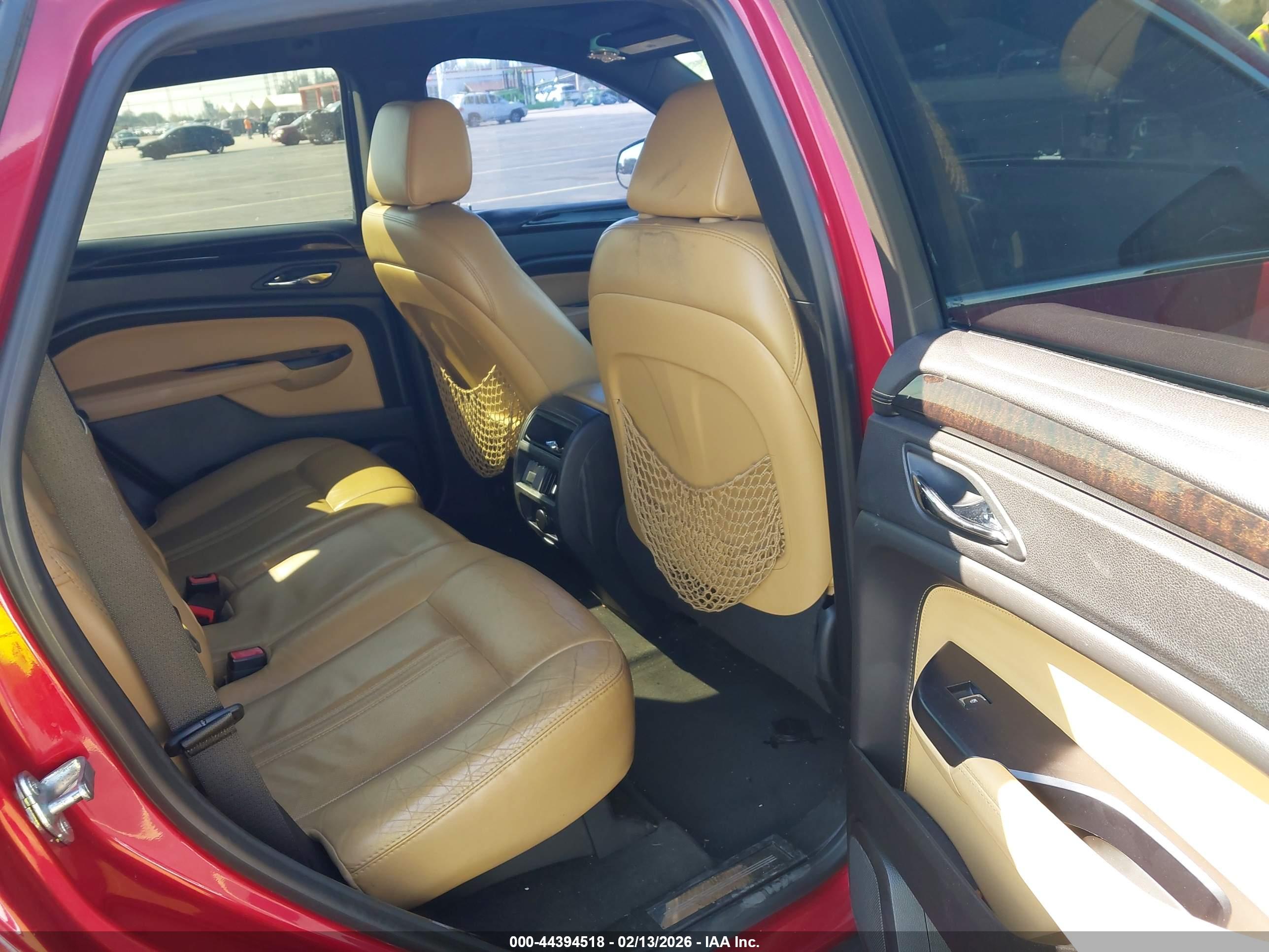 CADILLAC SRX image 8