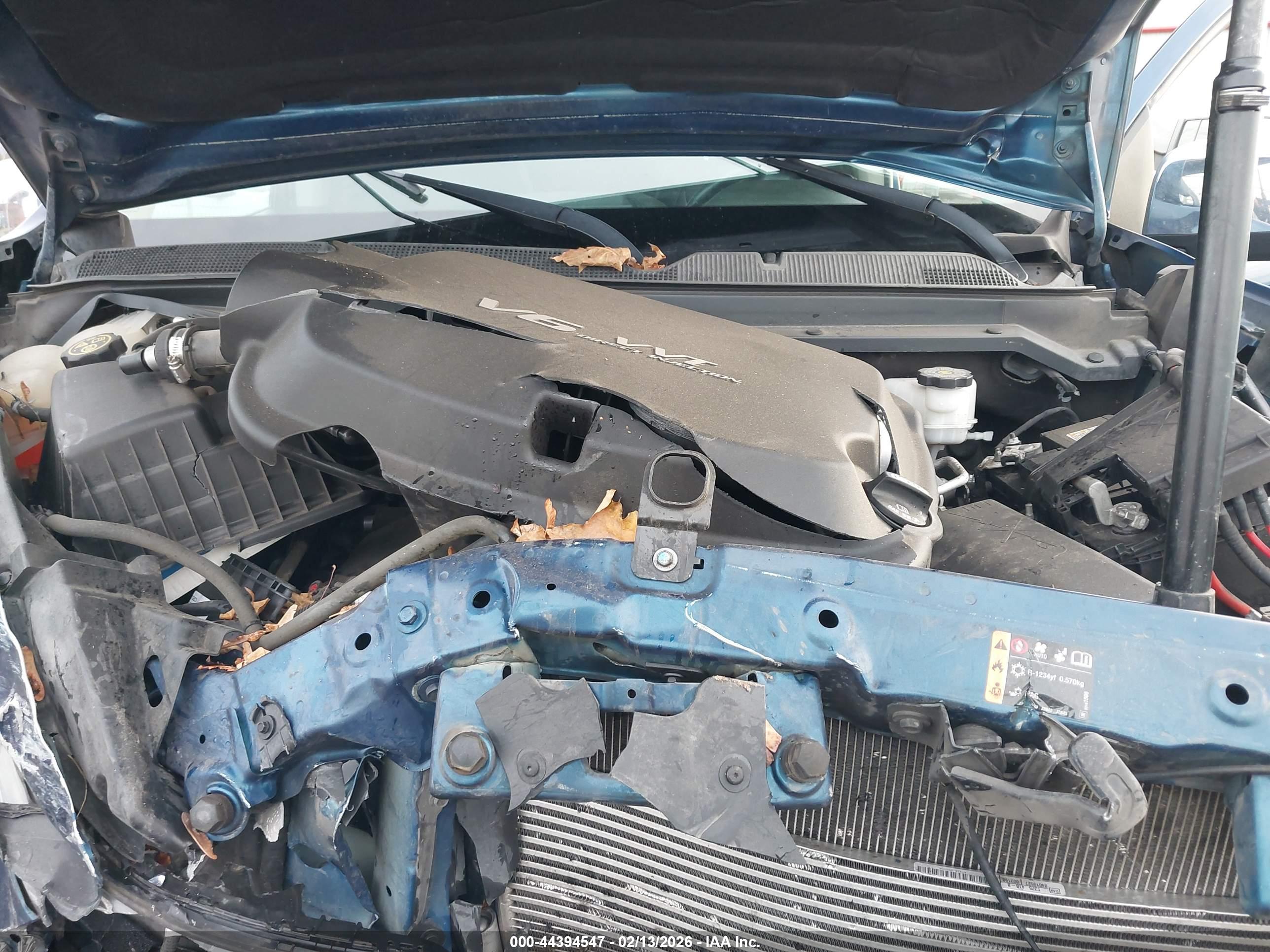 CHEVROLET COLORADO image 10