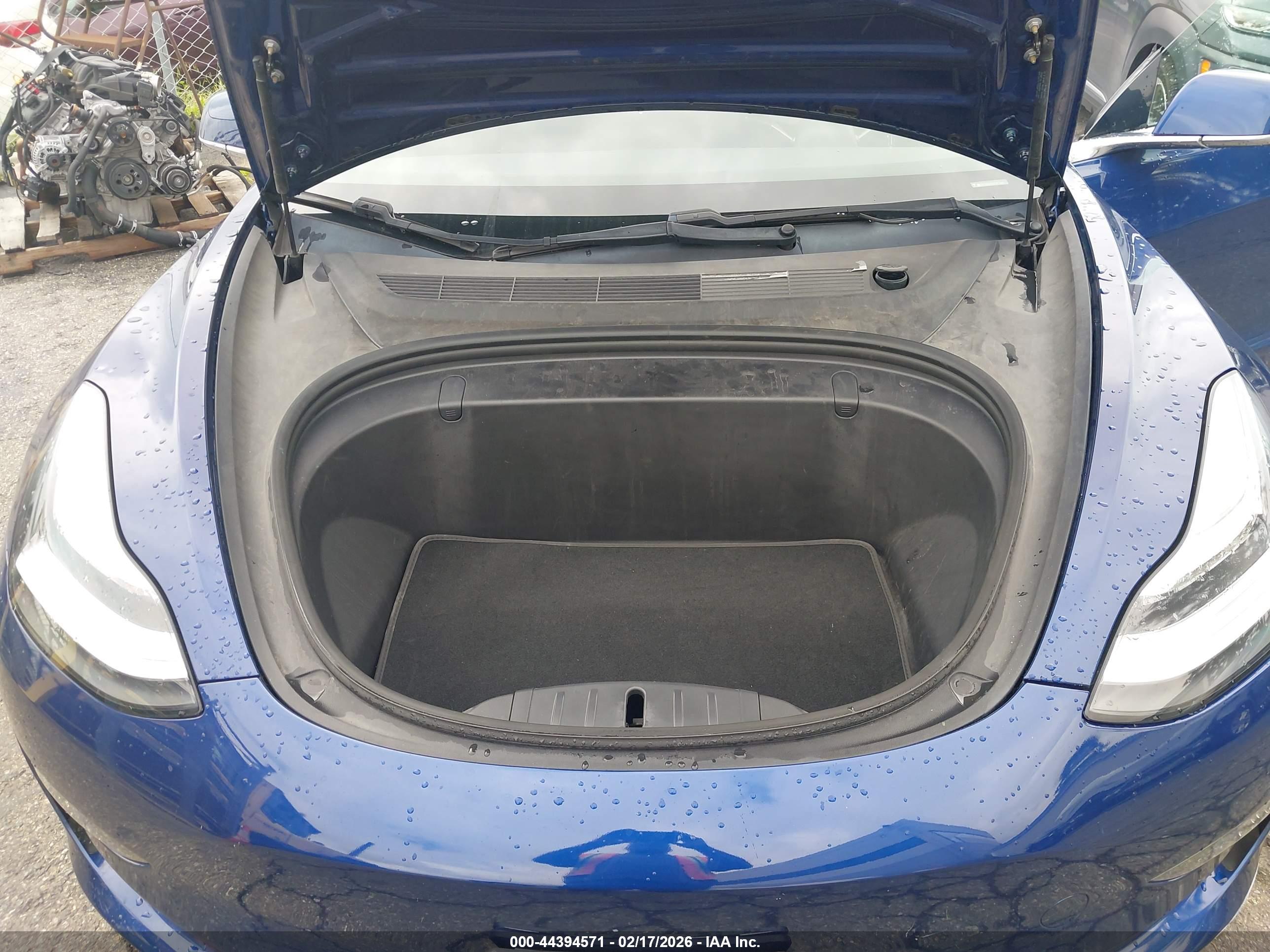 TESLA MODEL image 10