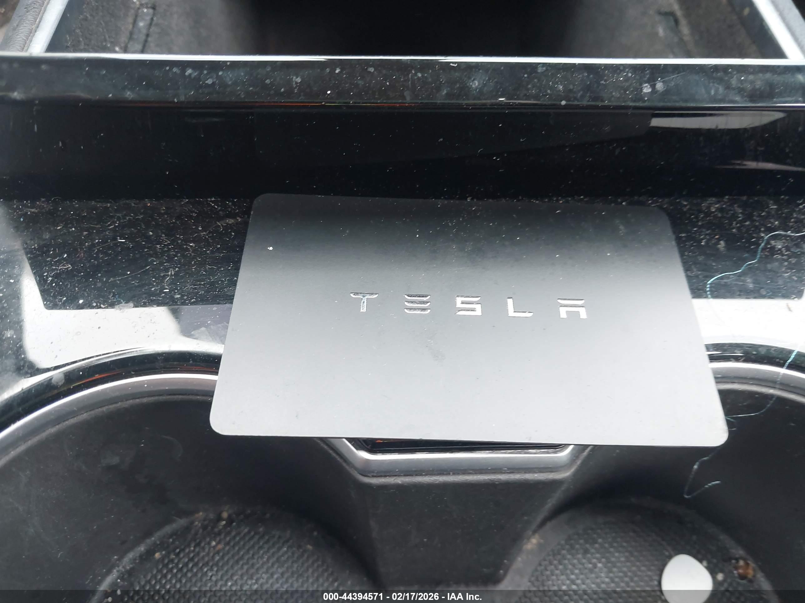 TESLA MODEL image 11