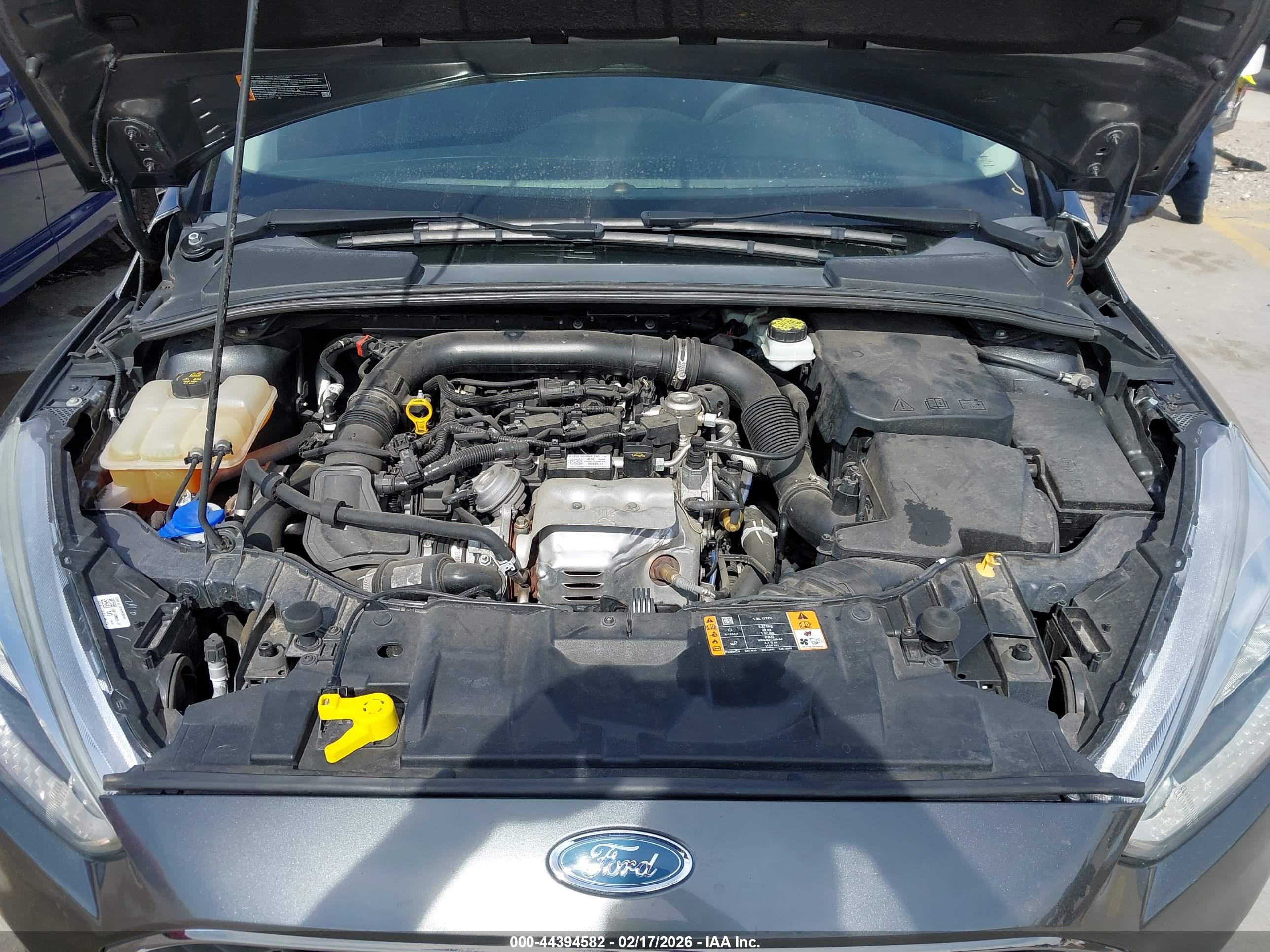 FORD FOCUS image 10