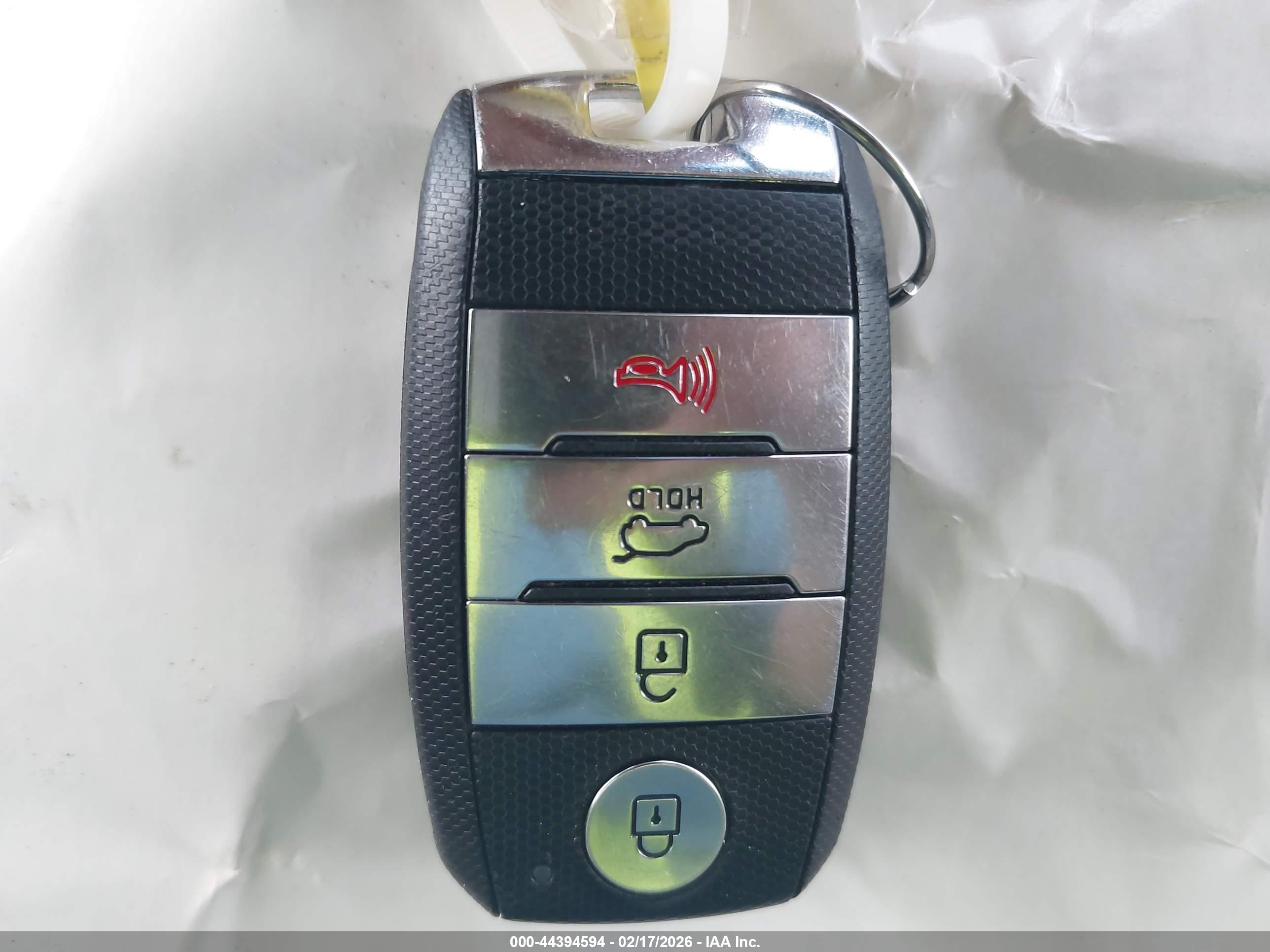 KIA SORENTO image 11