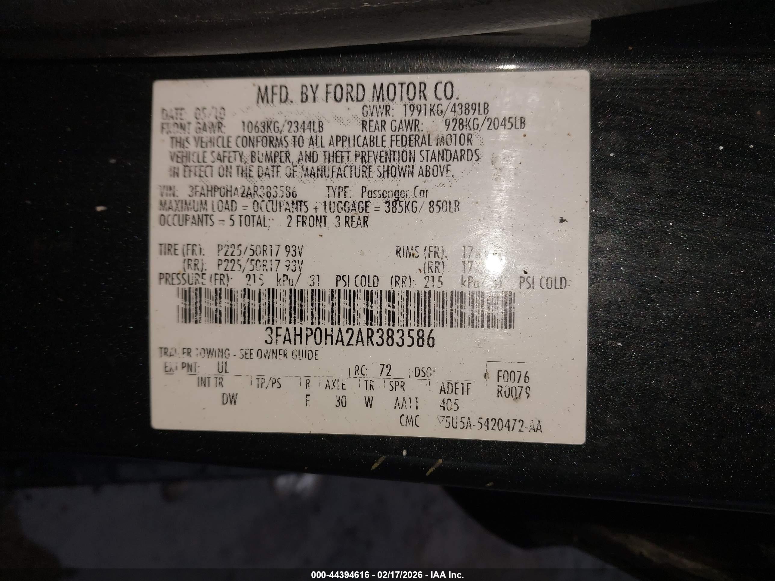 FORD FUSION image 9
