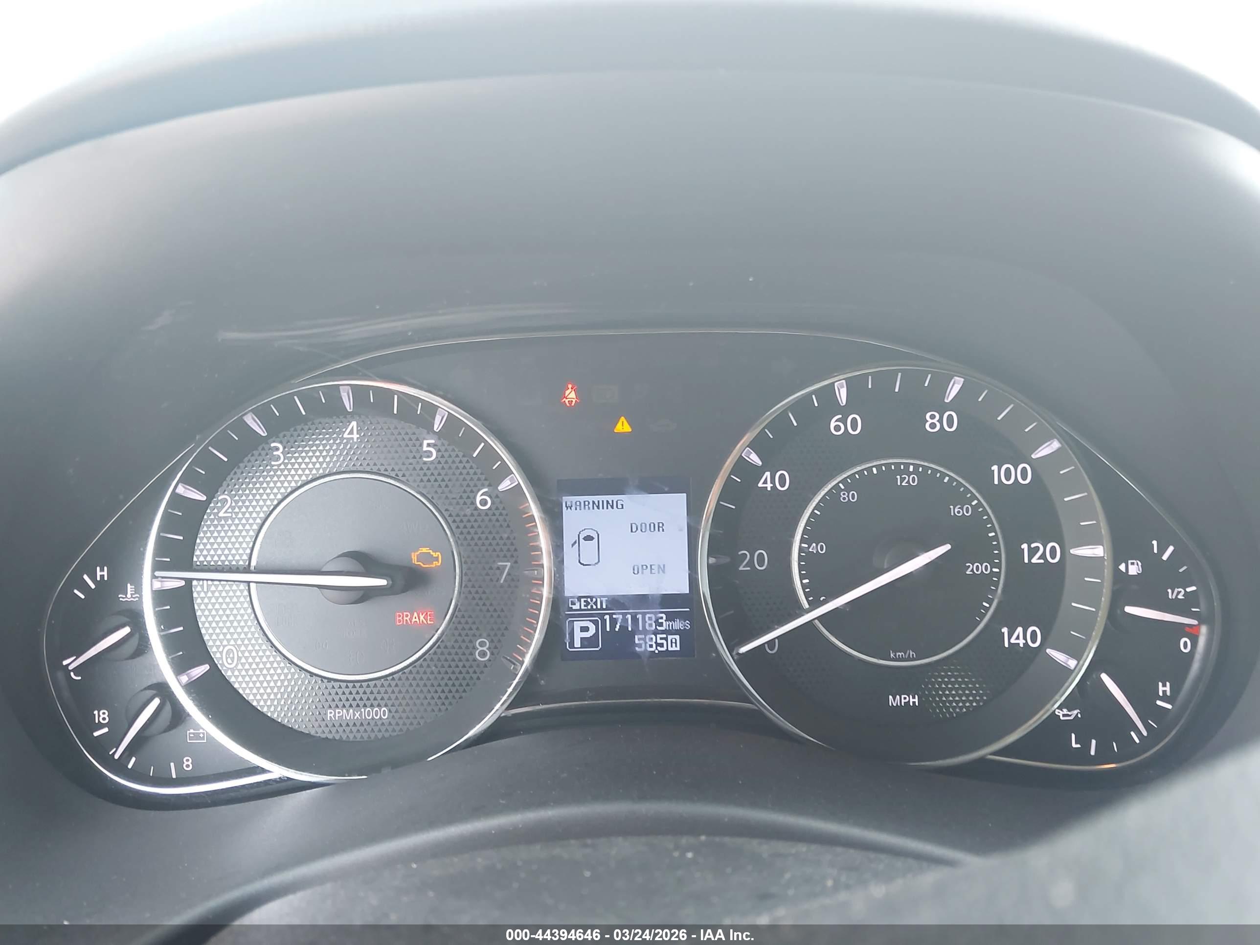 NISSAN ARMADA image 7
