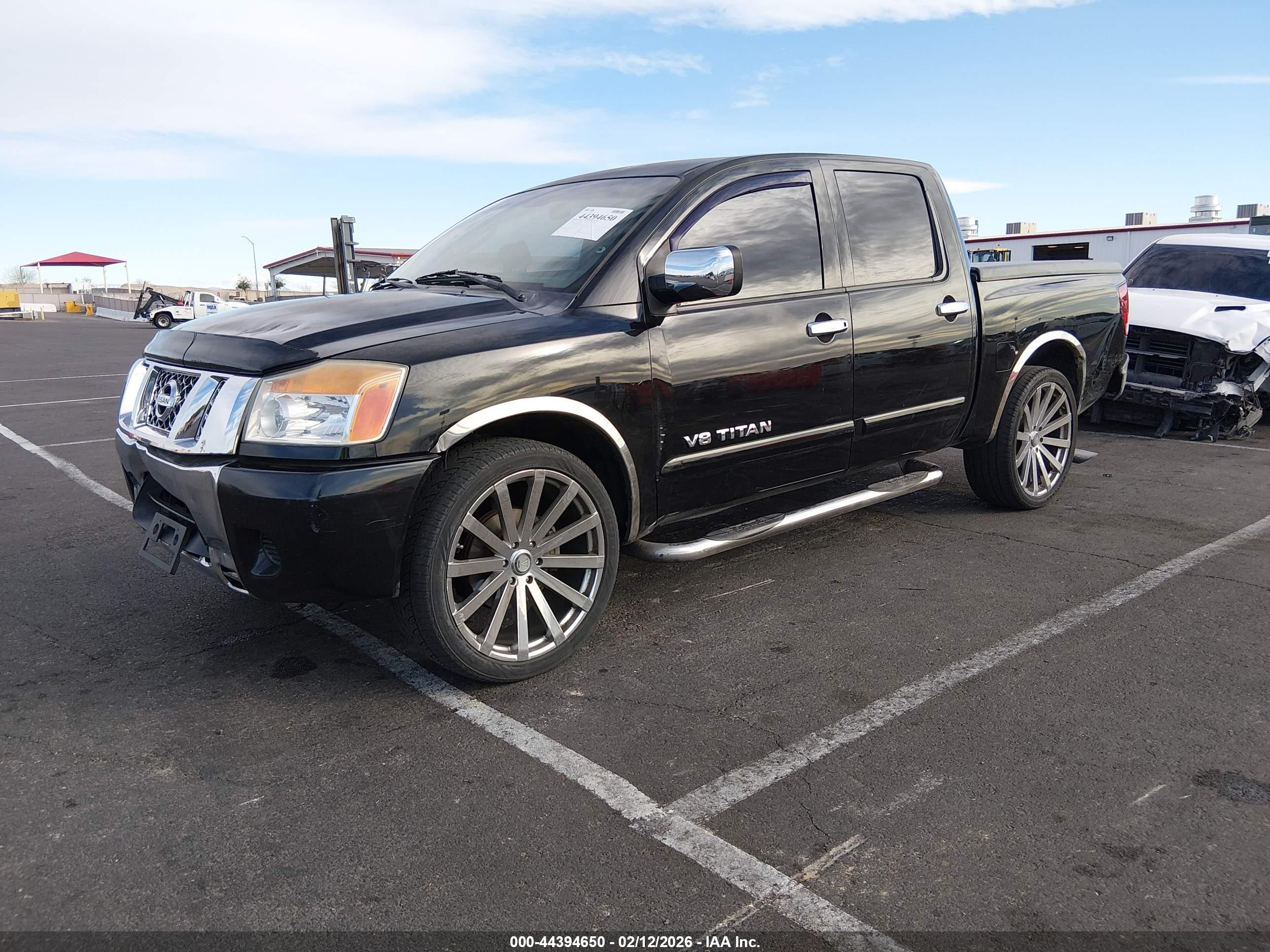 NISSAN TITAN image 2