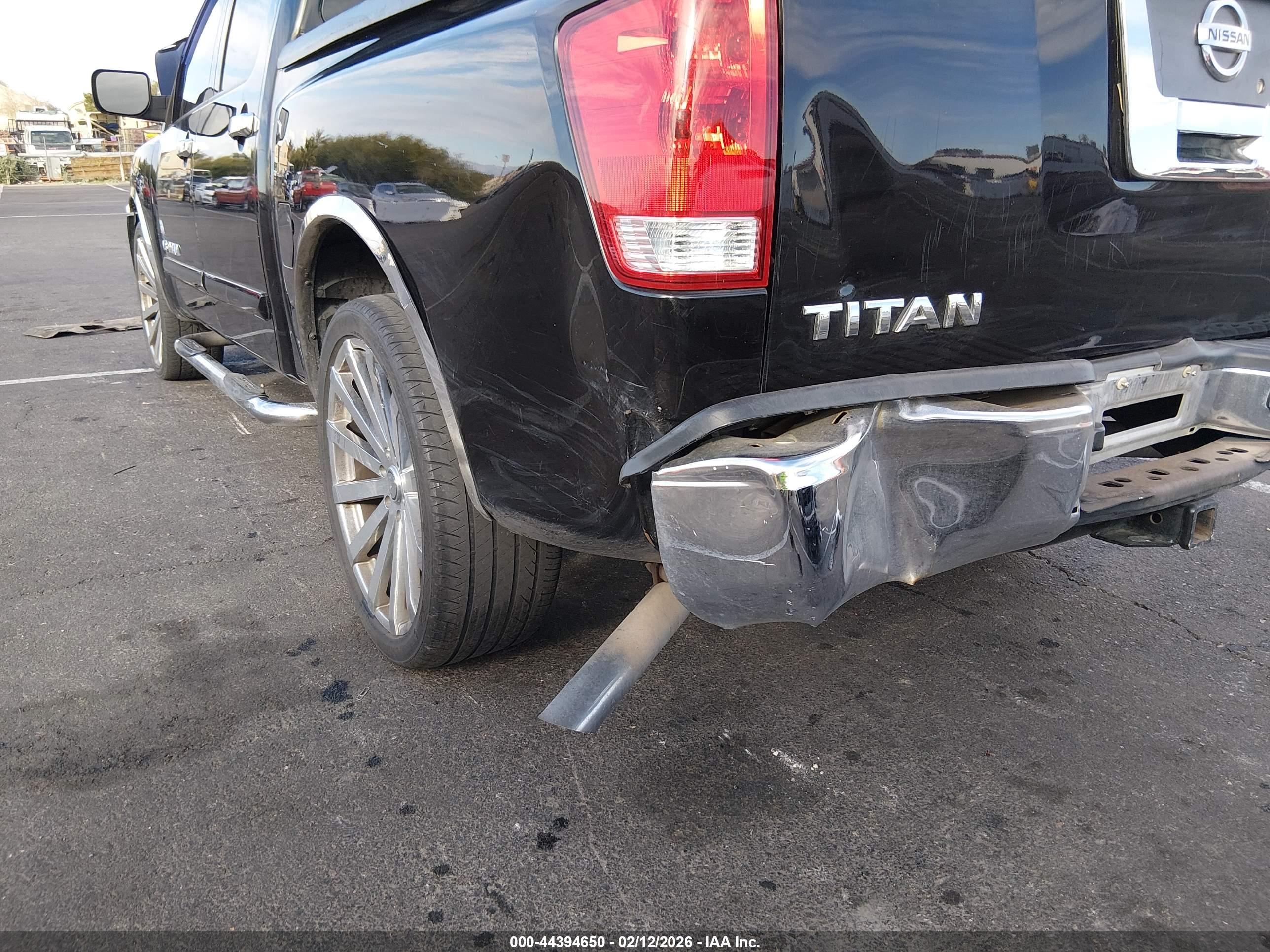 NISSAN TITAN image 6