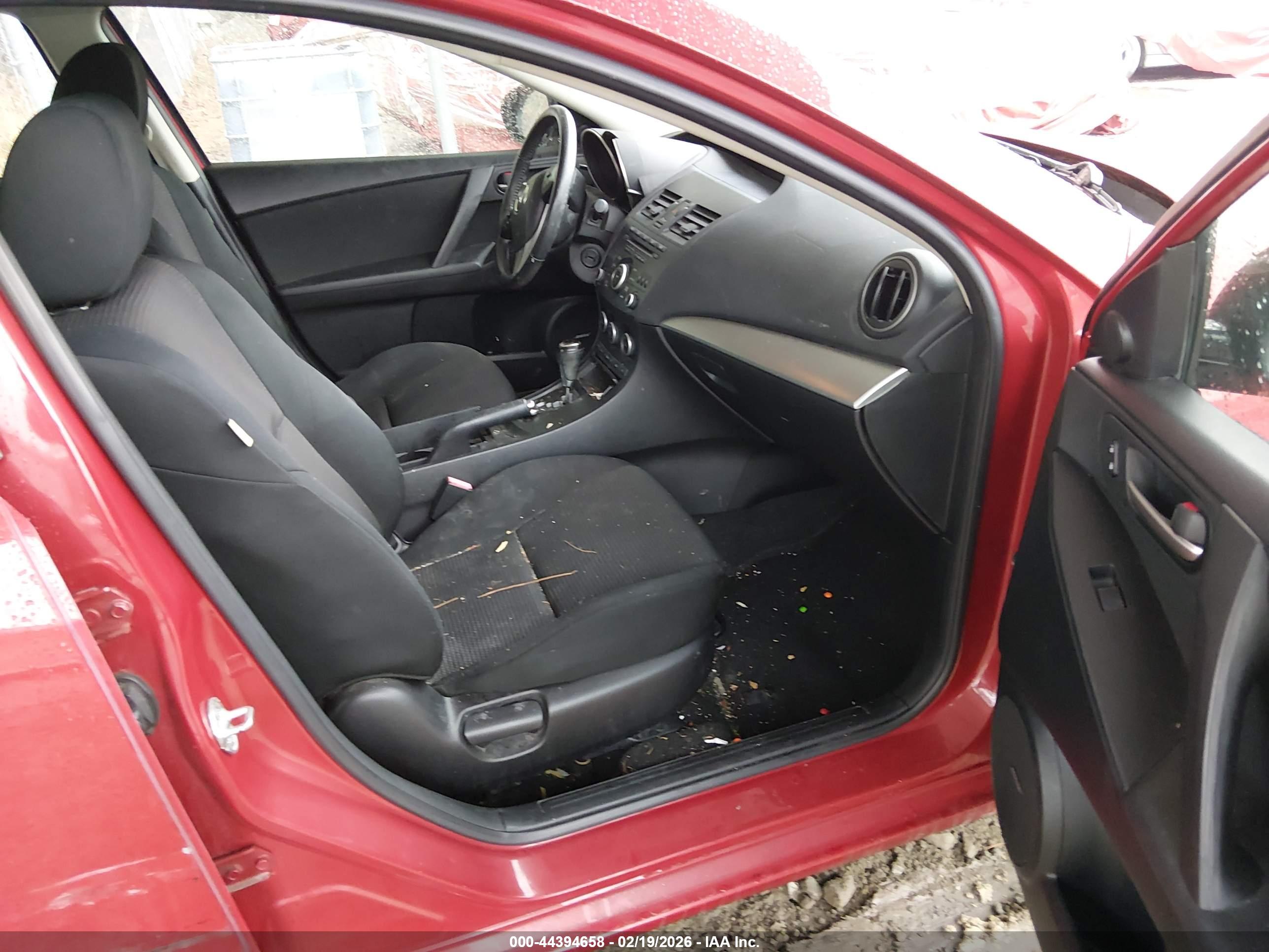 MAZDA MAZDA3 image 5