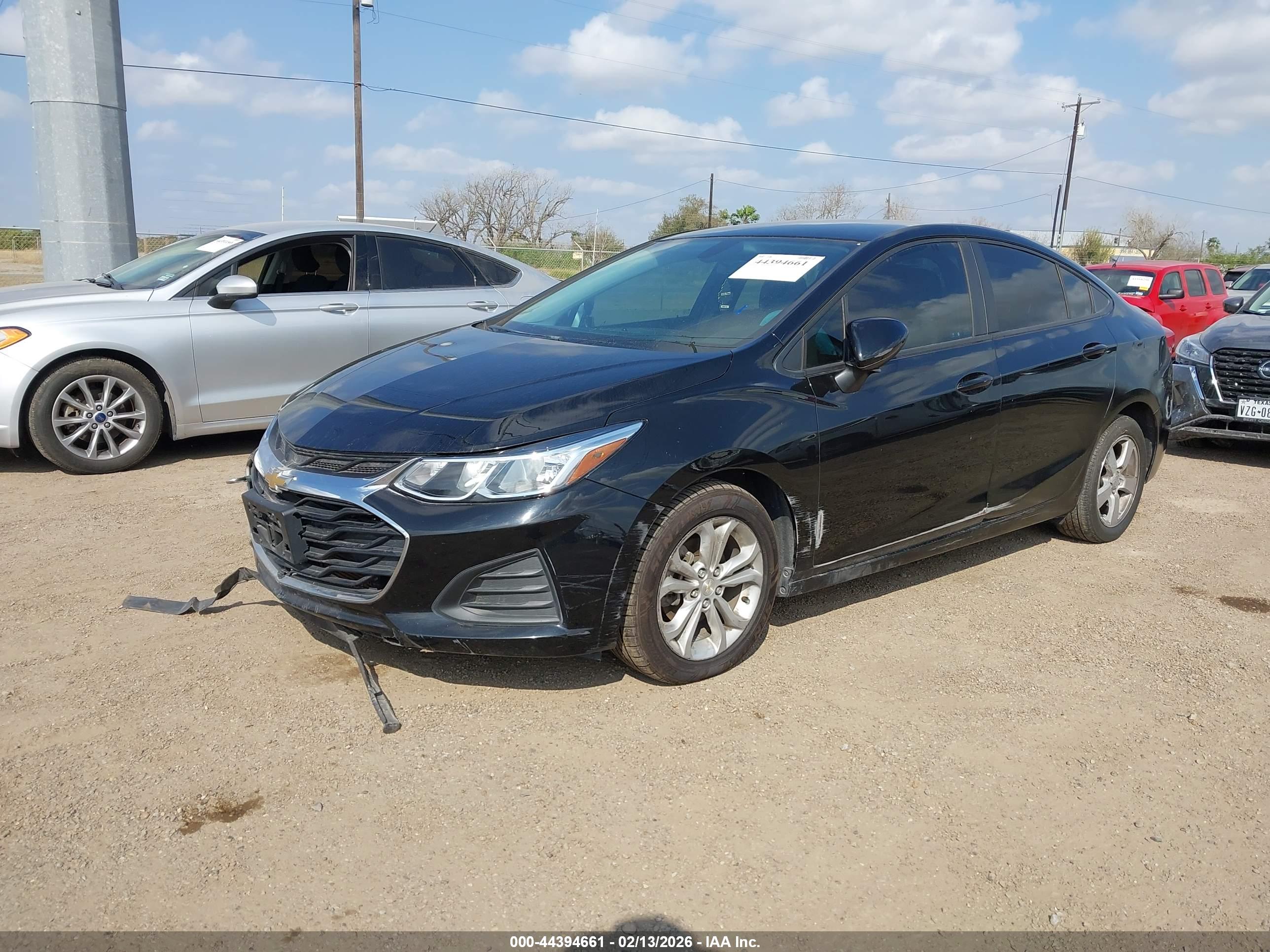CHEVROLET CRUZE image 2