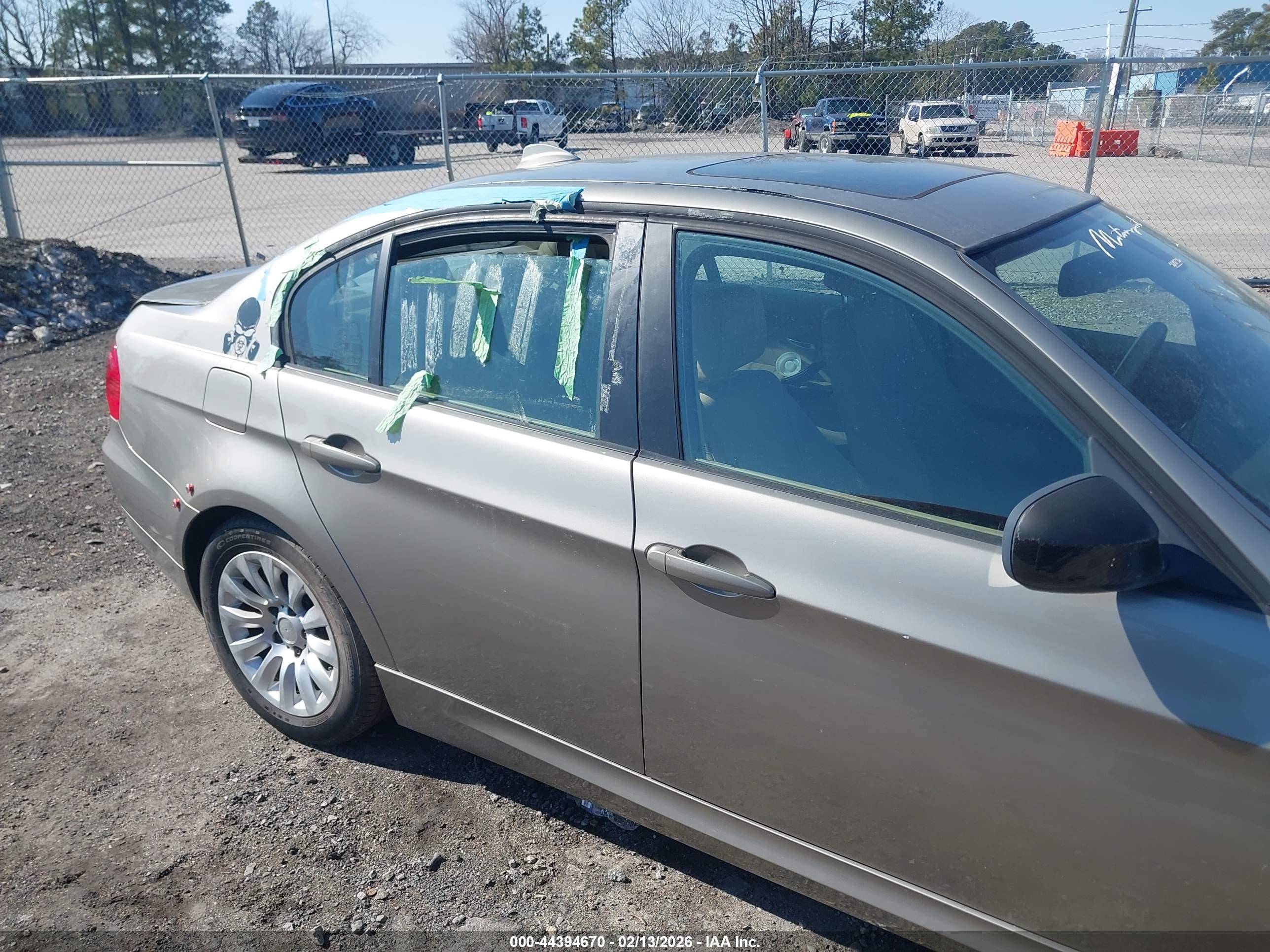BMW 328I image 6
