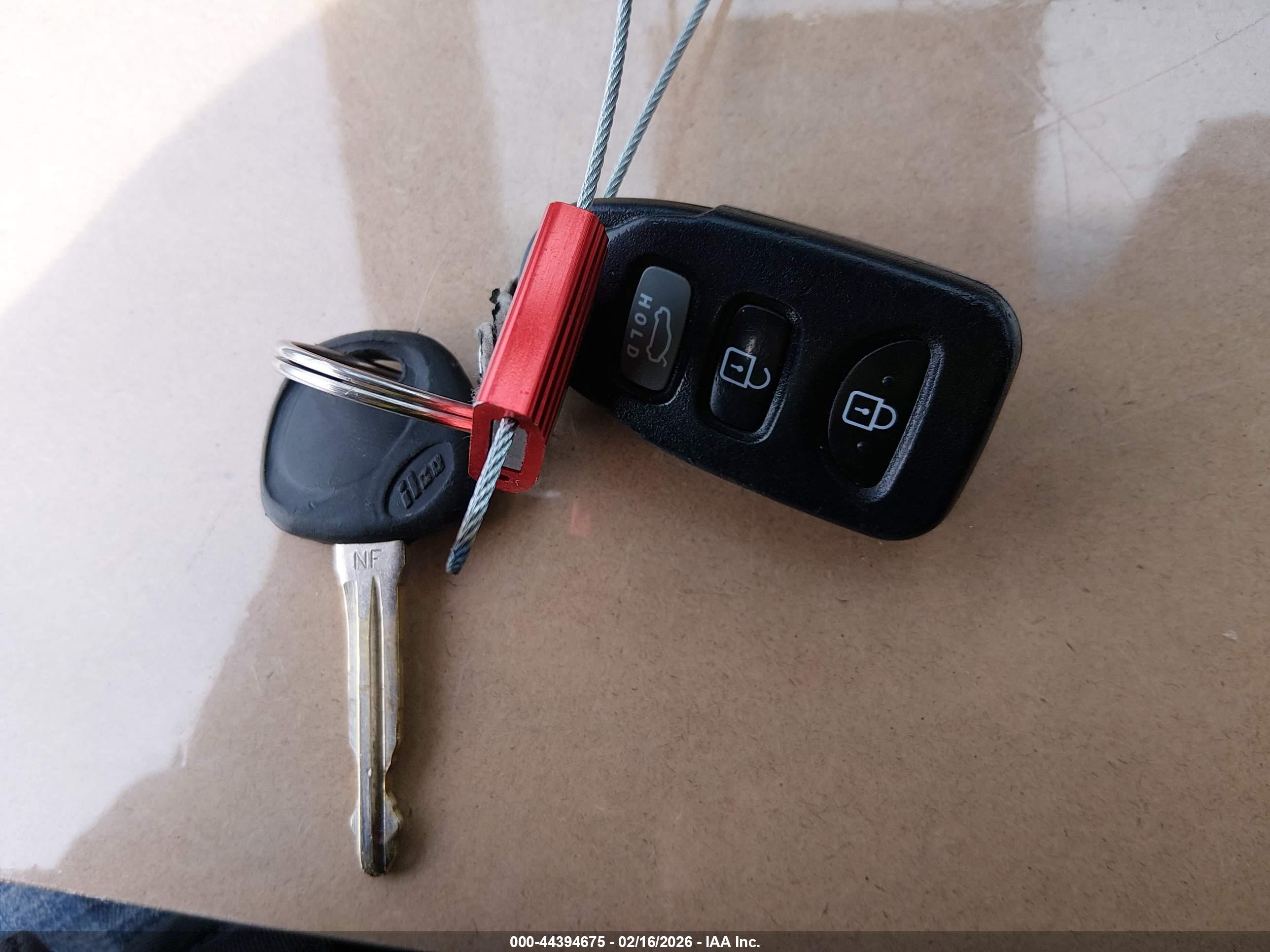HYUNDAI ELANTRA image 11