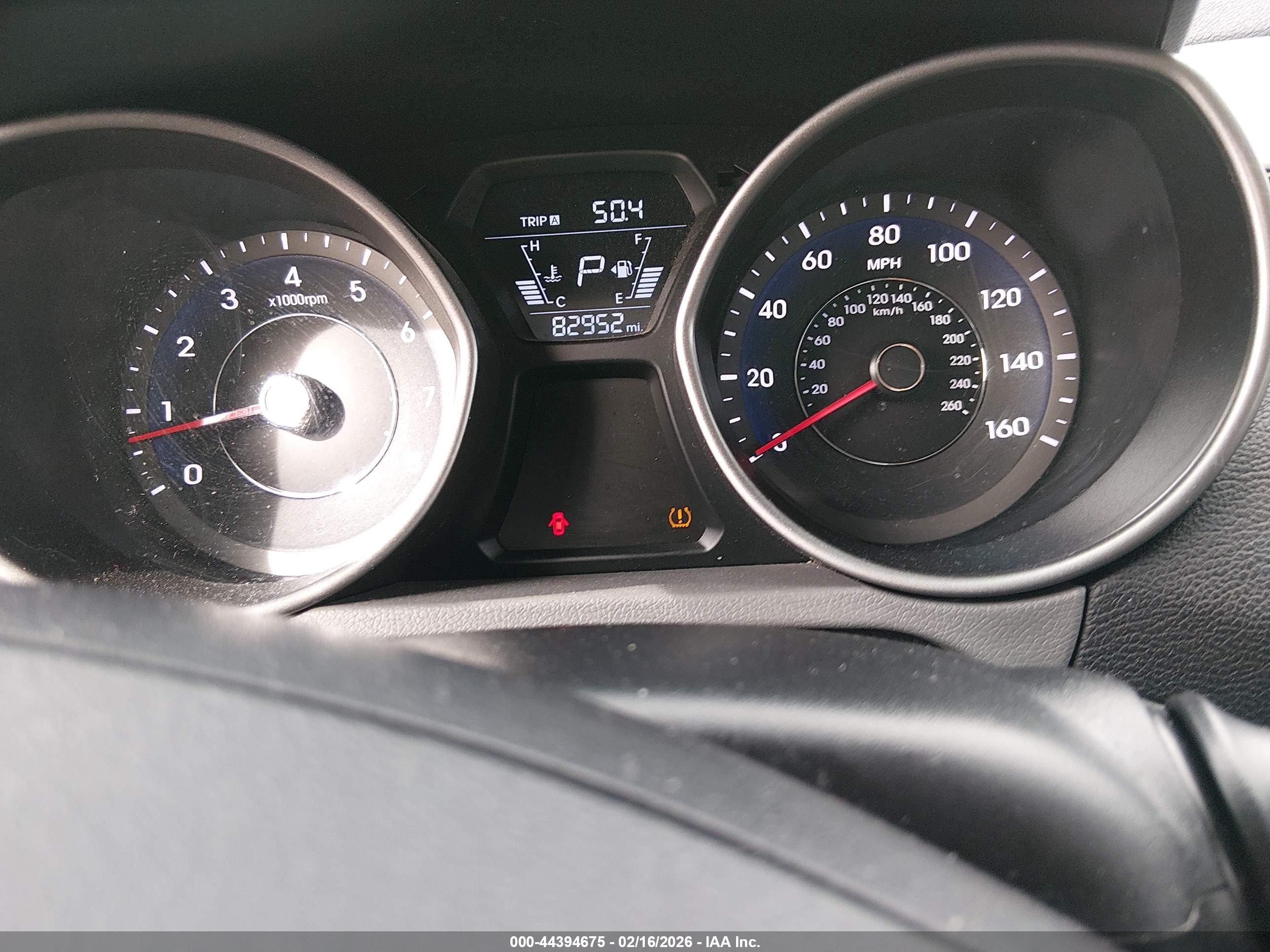 HYUNDAI ELANTRA image 7