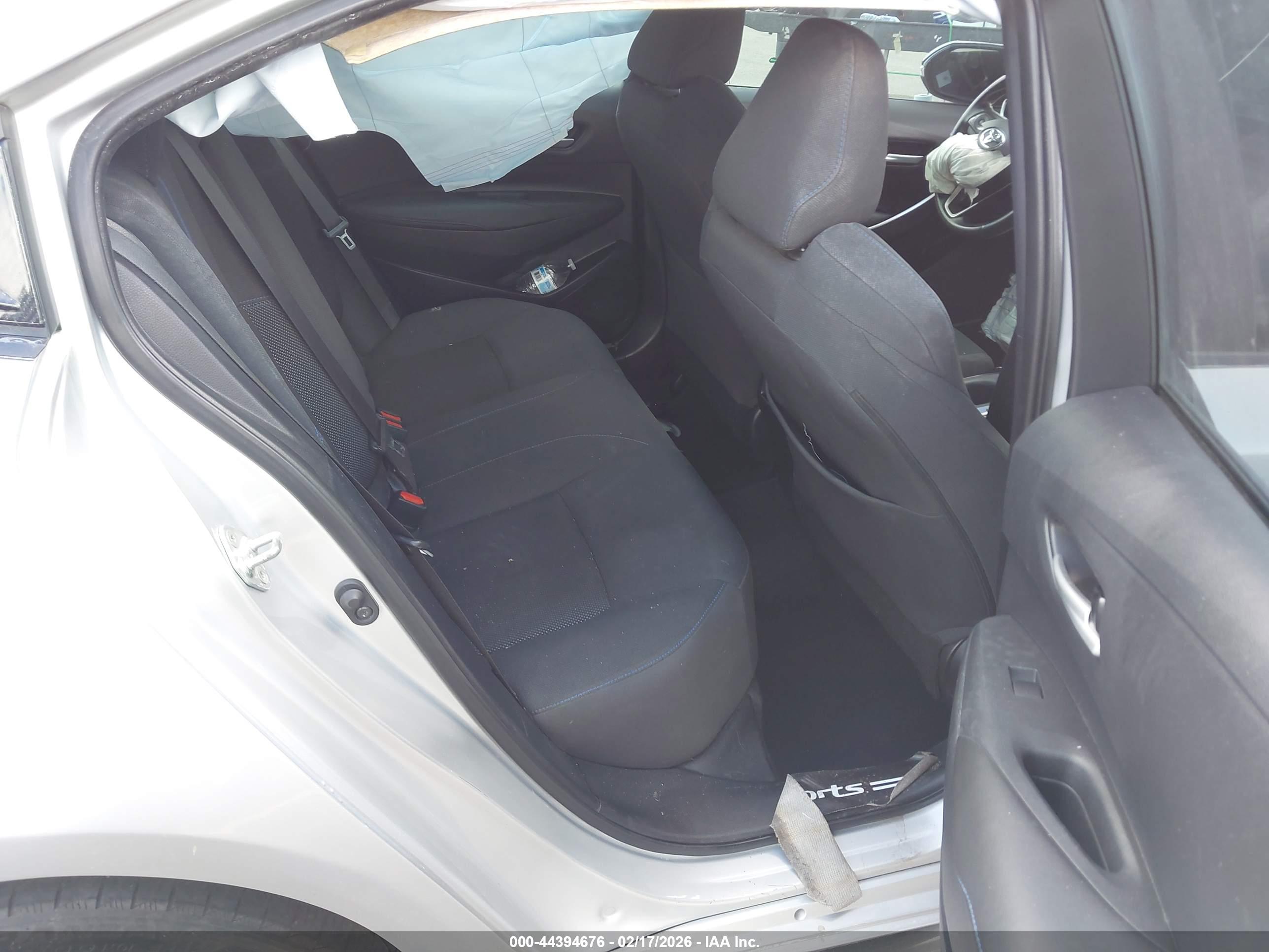 TOYOTA COROLLA image 8