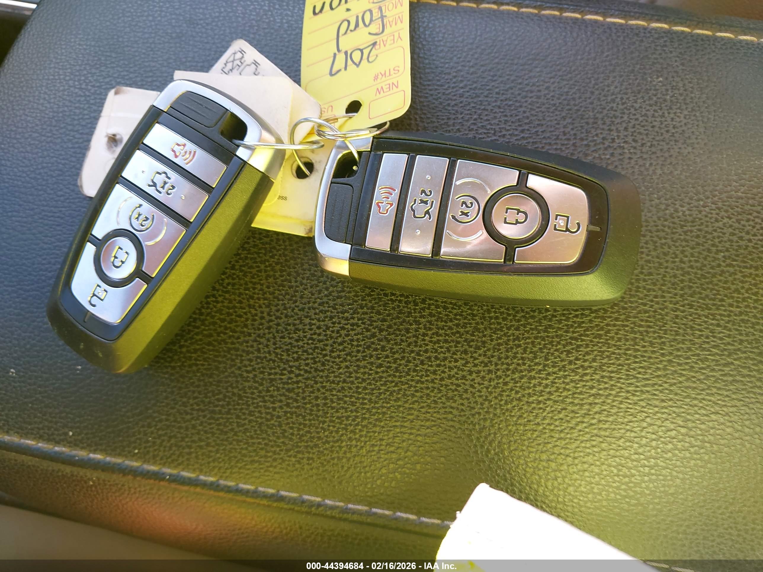 FORD FUSION image 11