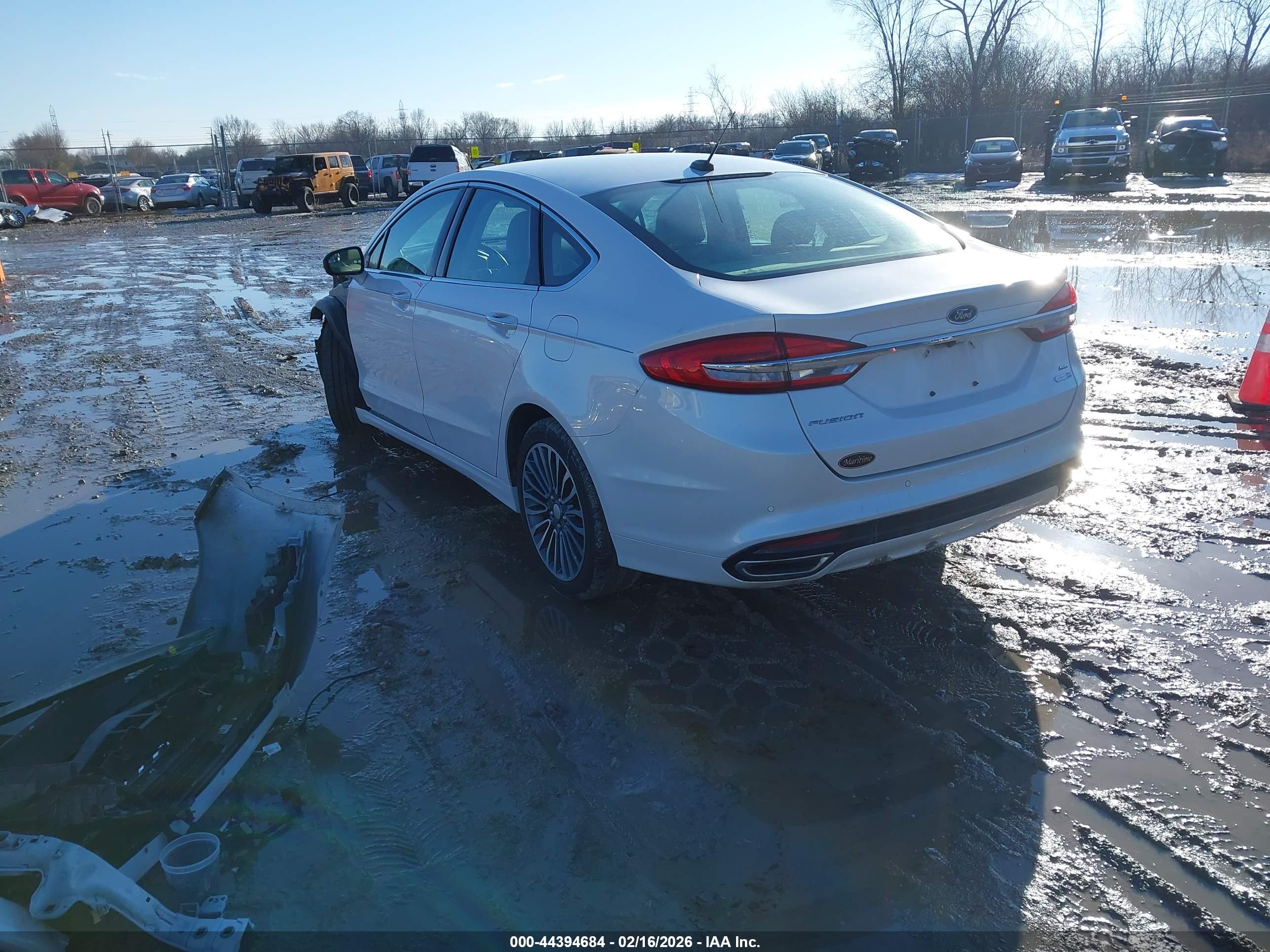 FORD FUSION image 3