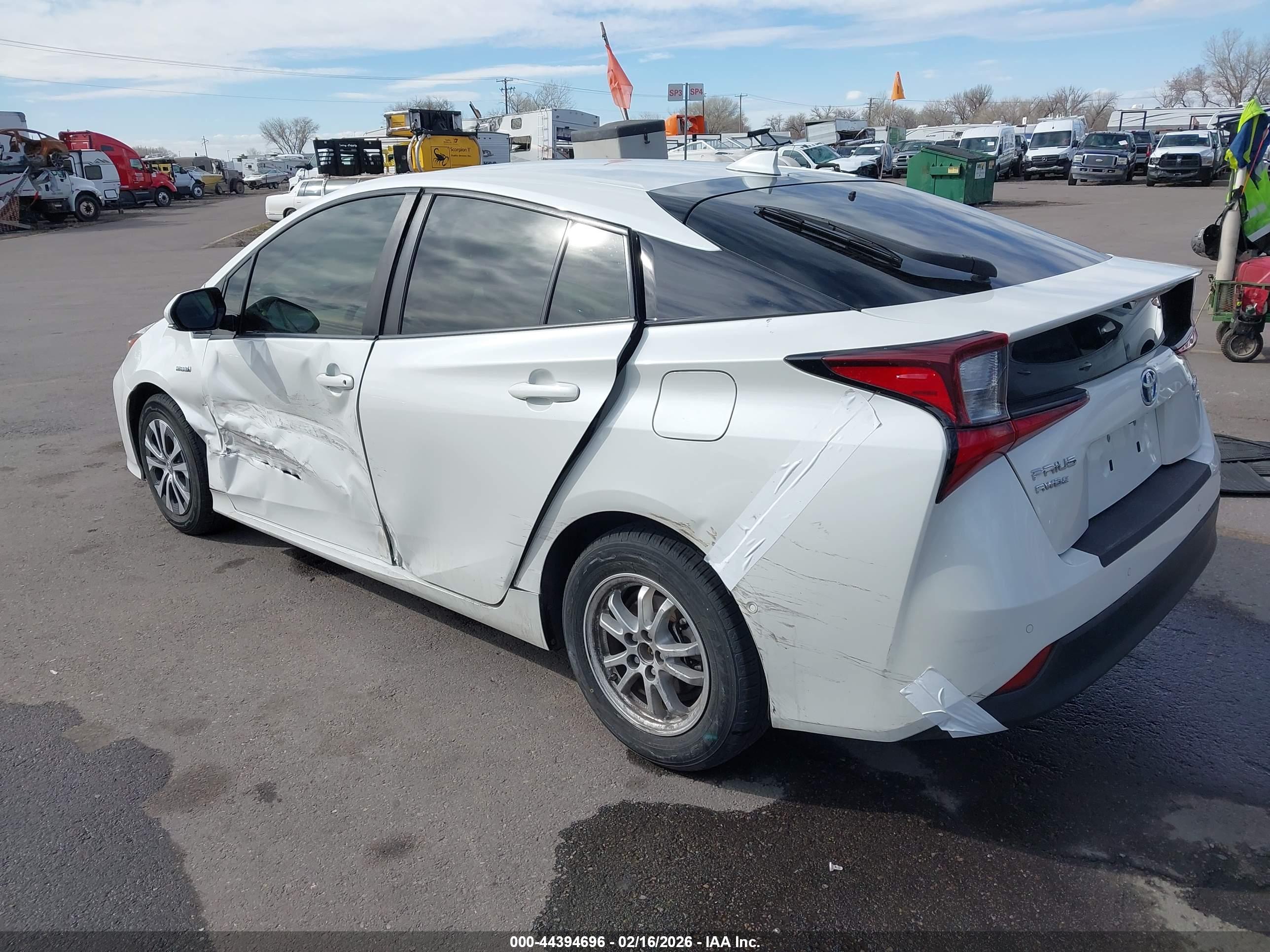 TOYOTA PRIUS image 3